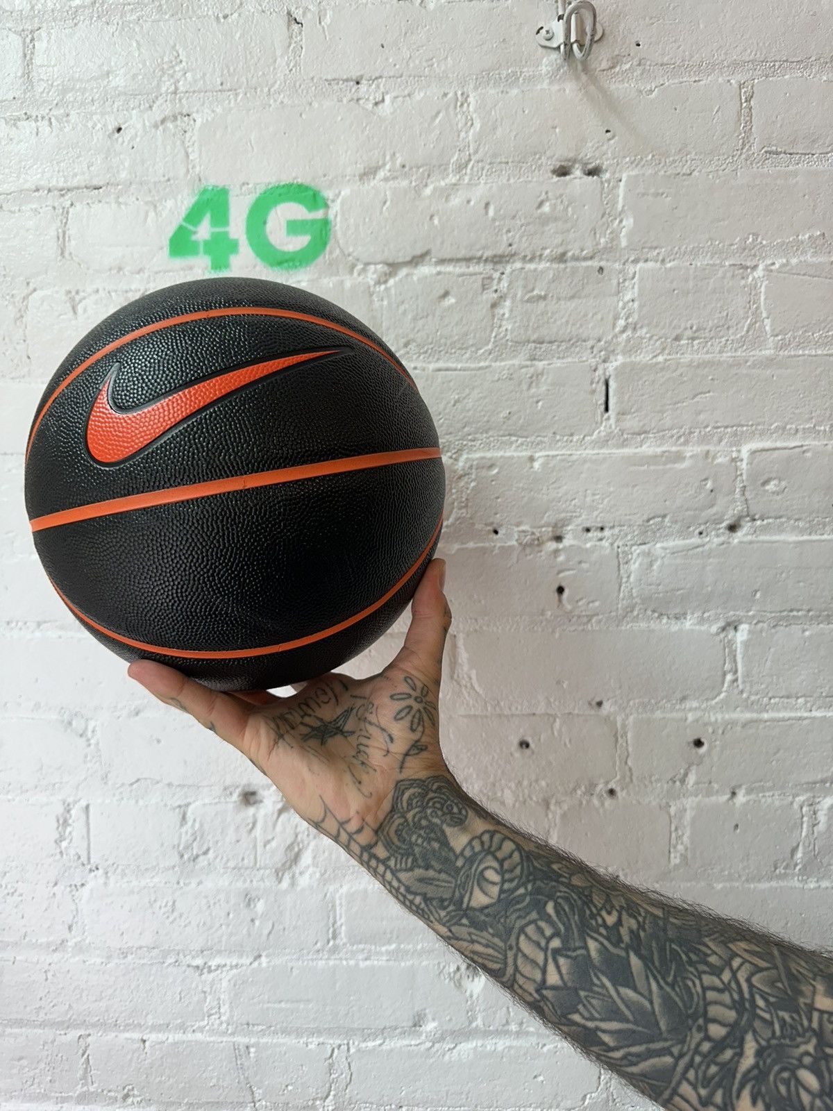 Vlone 1-1 VLONE BASKETBALL Size ONE SIZE - 2 Thumbnail