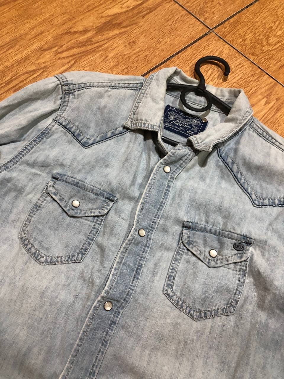 Diesel DIESEL designer distressed denim shirt Size US L / EU 52-54 / 3 - 13 Thumbnail