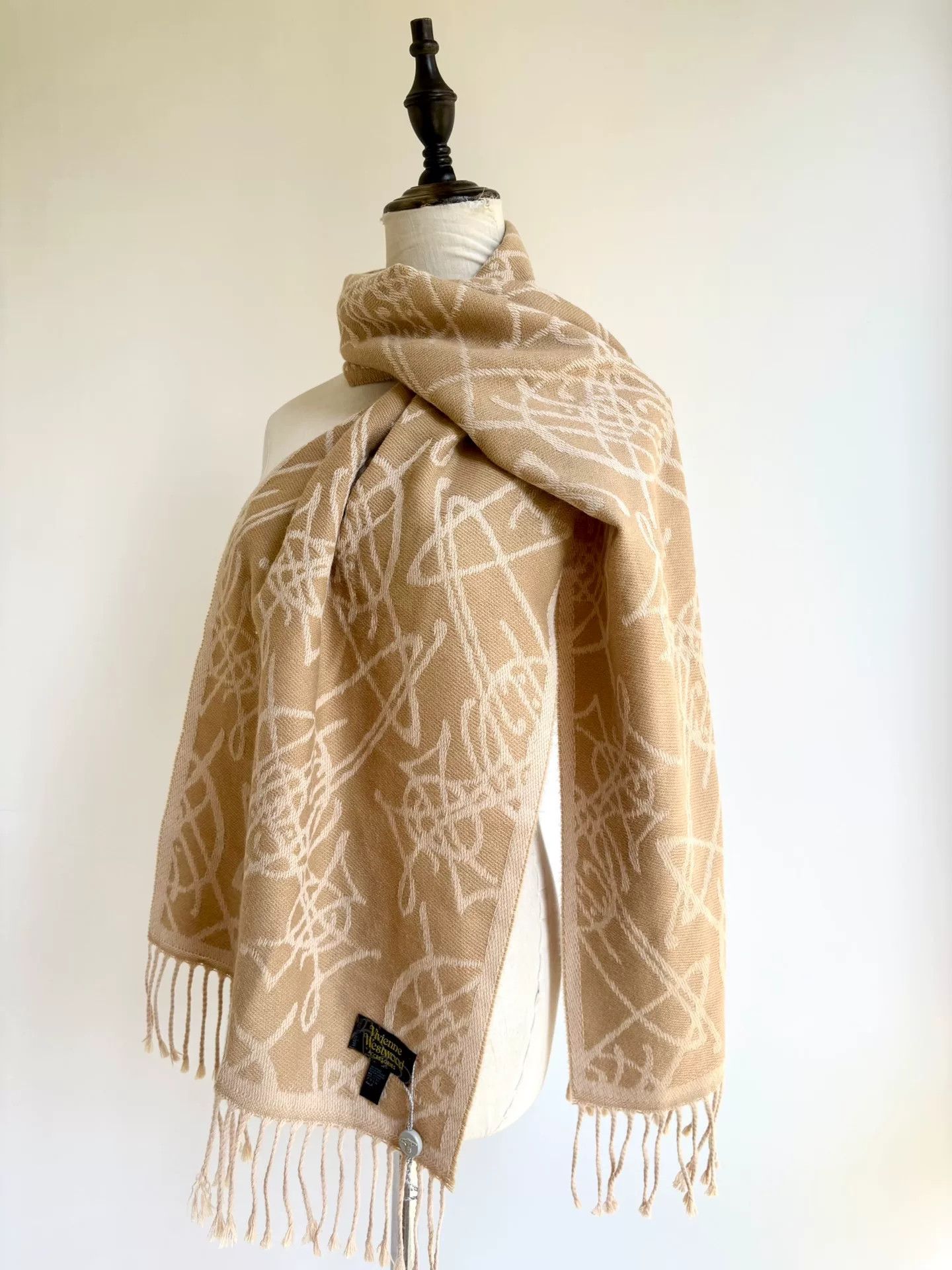 Vivienne Westwood Vivienne Westwood Vintage Beige Saturn Scarf Size ONE SIZE - 1 Thumbnail