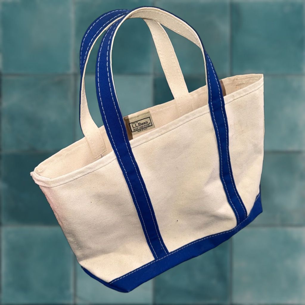 Vintage VINTAGE LL Bean Boat & Tote Small Canvas Bag Navy Blue Freeport Maine 17x11x6 Unisex Adults Small Blue Tote Bag Boat & Tote USA 90s Mens Womens Size ONE SIZE - 1 Thumbnail