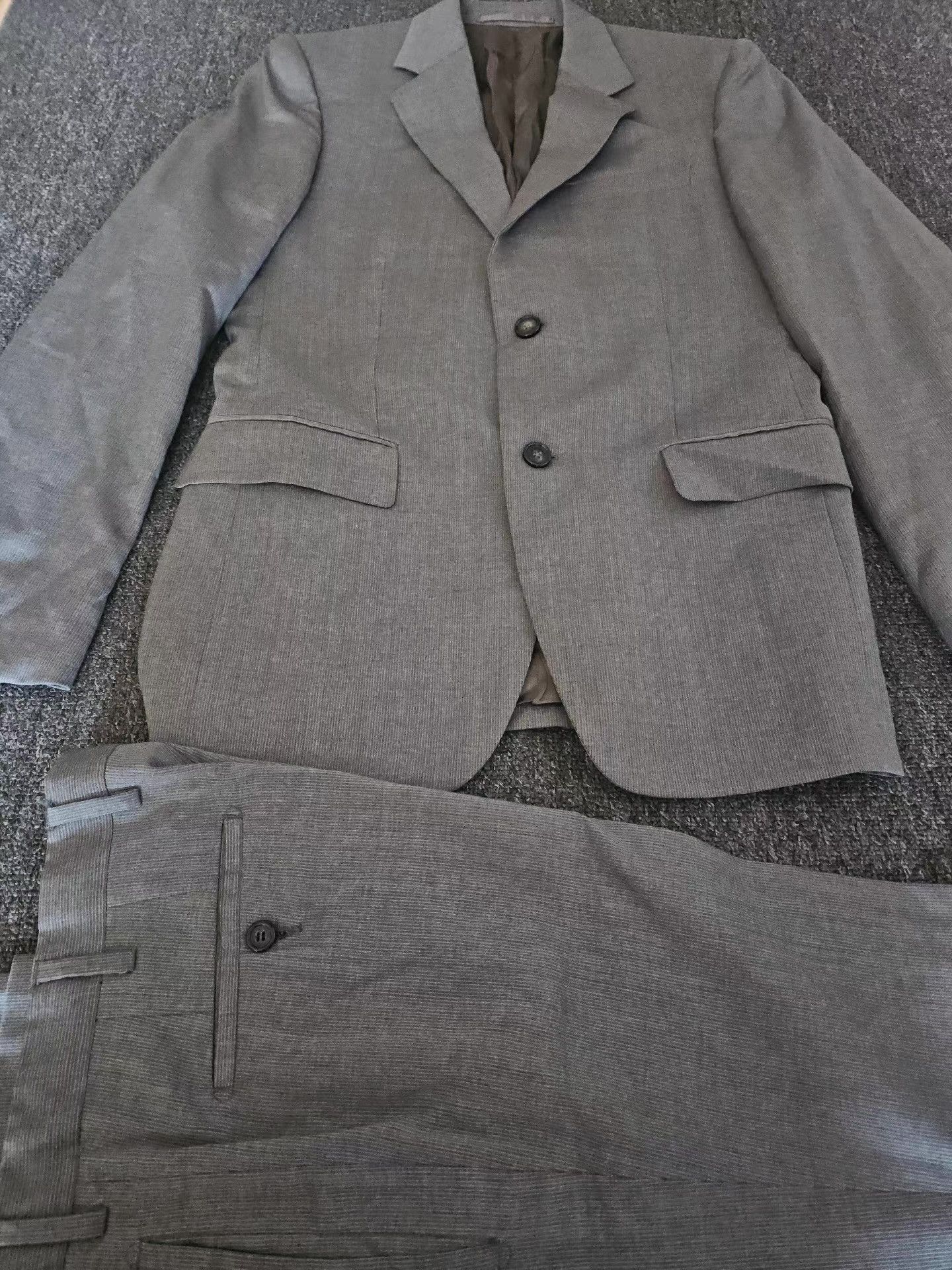 Prada Prada Grey Wool Suit Set. Q4 Size 48R - 2 Thumbnail