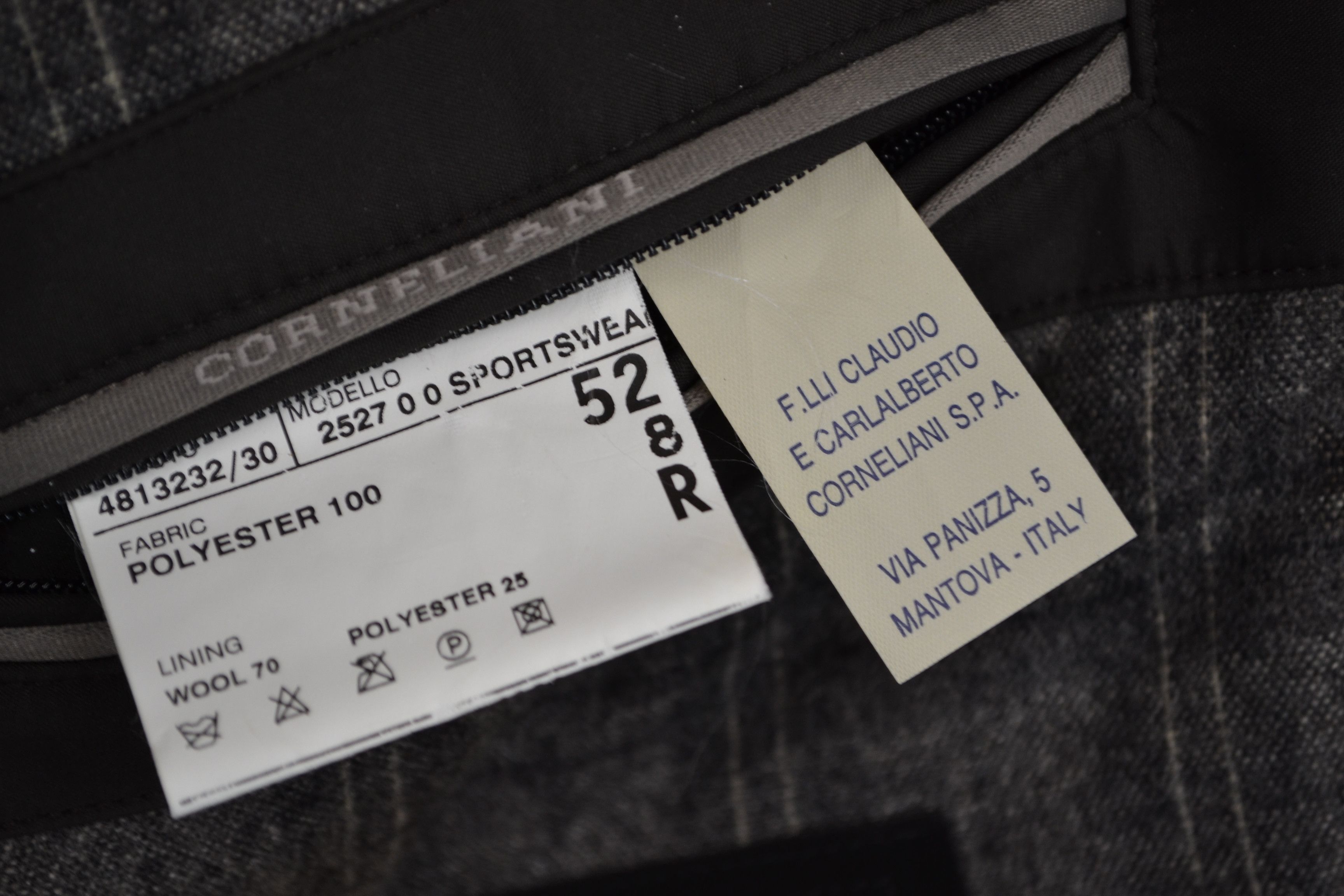 Corneliani Corneliani 52 size L-XL 42 Brown Nylon Coat Overcoat Size US L / EU 52-54 / 3 - 9 Thumbnail