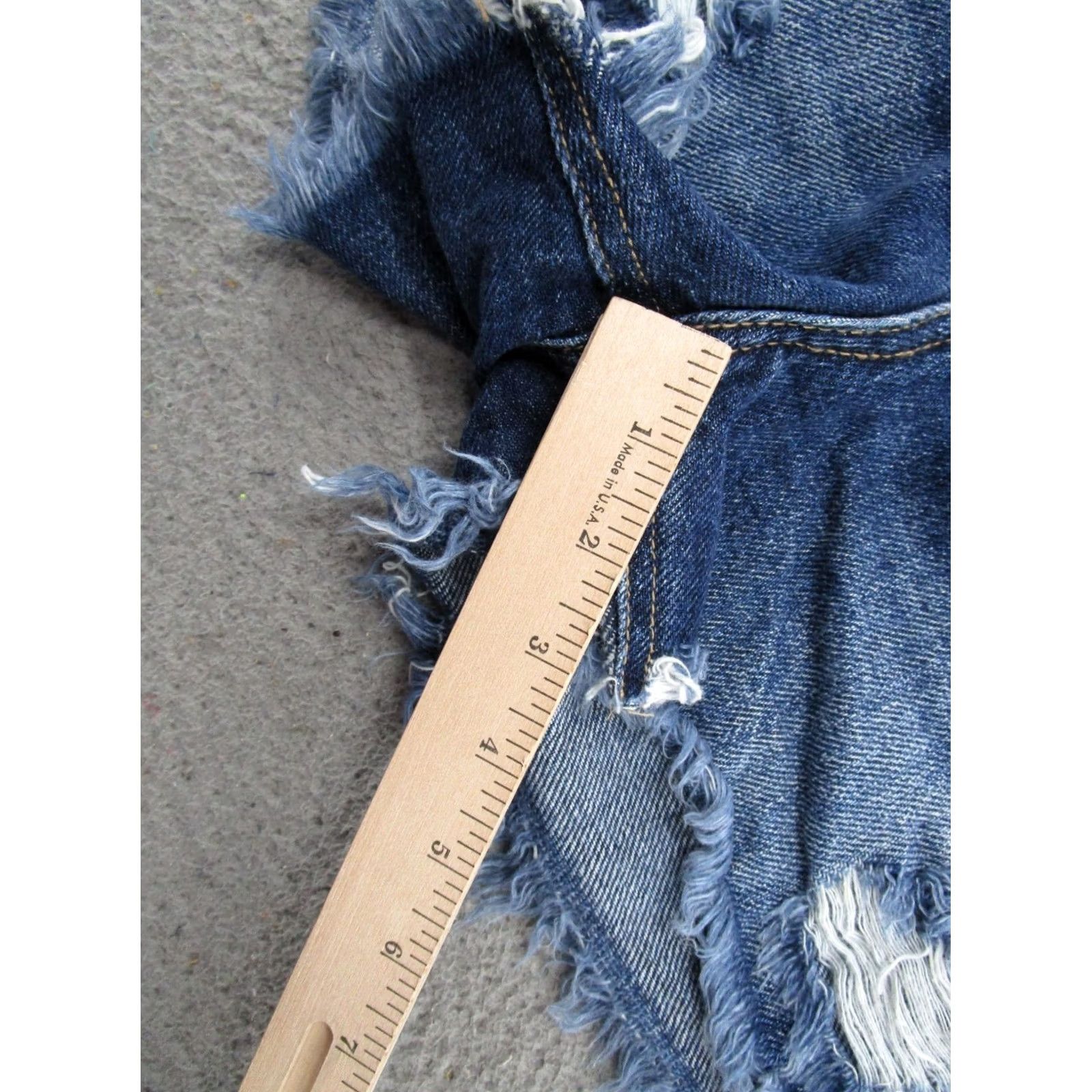 Vintage KanCan Maurices Womens Shorts Denim Button Fly Cut-Off 27 Blue 5-Pocket Regular Classic Casual Womens Size 27" / US 4 / IT 40 - 6 Thumbnail