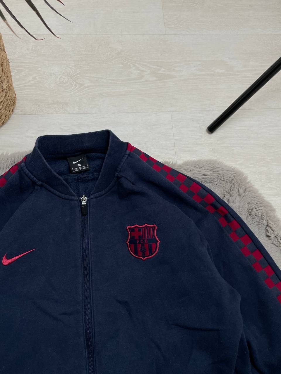 Nike × Vintage Nike Barcelona Hooded CENTER Swoosh Oversized Y2k Size US M / EU 48-50 / 2 - 3 Thumbnail
