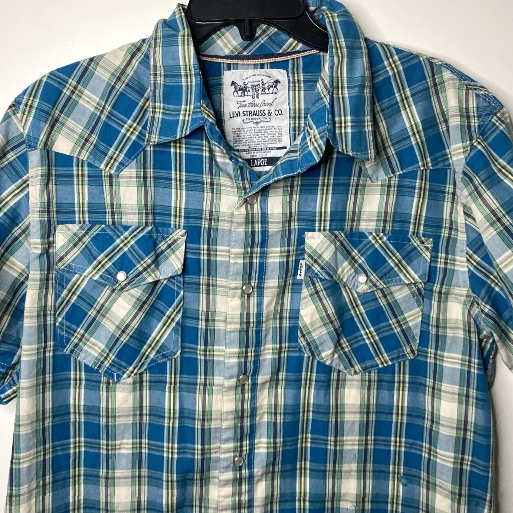 Levi's VINTAGE Levi's Button-Up Blue L Grunge Short Sleeve Pearl Snap Distress White Tab Men's Shirt Size US 33 - 4 Thumbnail
