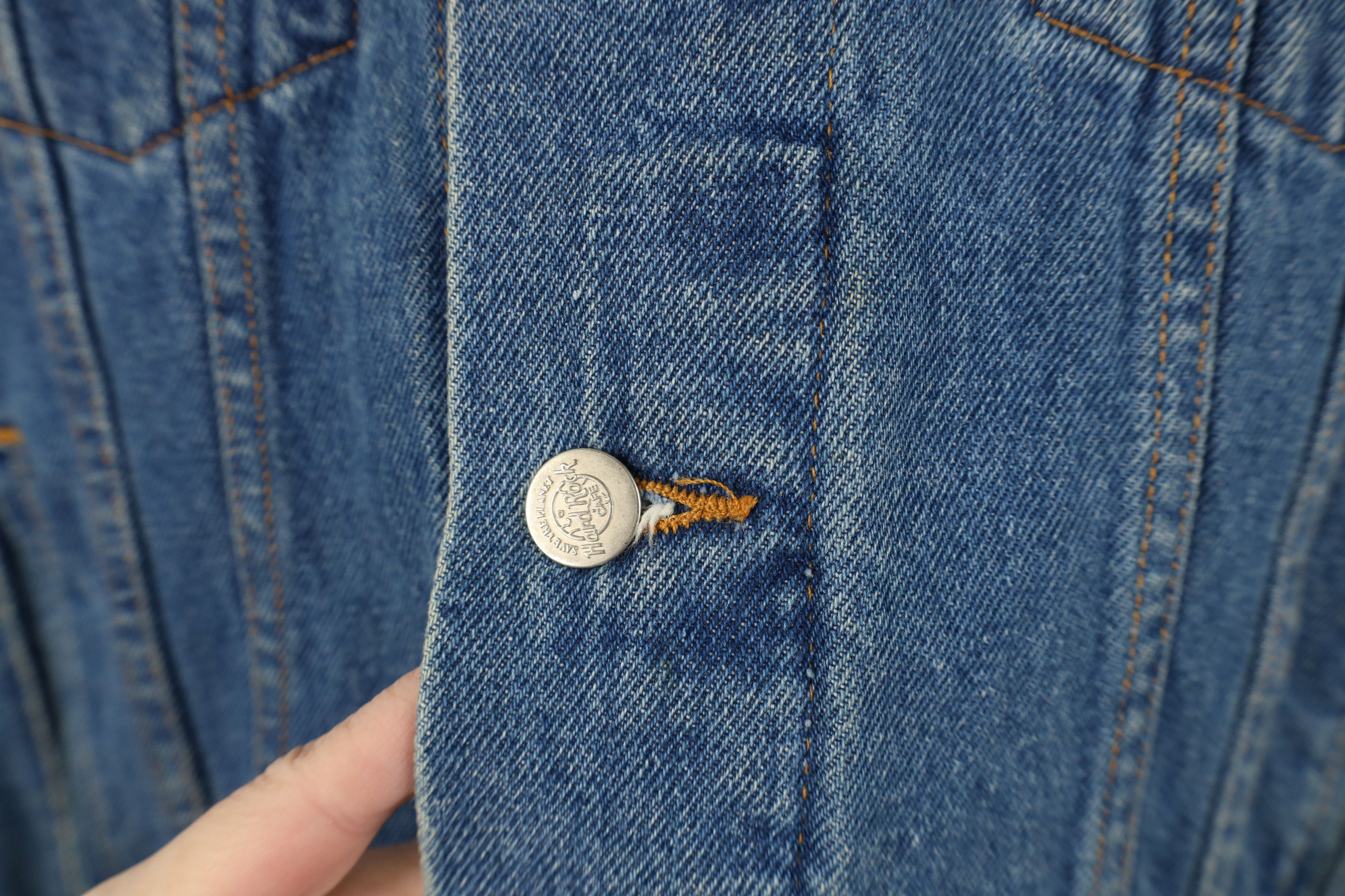 Hard Rock Cafe Vintage 90s Hard Rock Cafe The Planet Denim Trucker Jacket Size US M / EU 48-50 / 2 - 5 Thumbnail