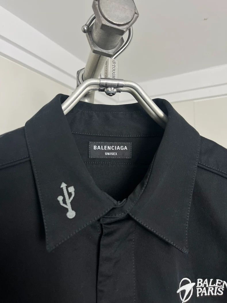 Balenciaga Balenciaga size 38 Black short-sleeved embroidered shirt Size US XS / EU 42 / 0 - 2 Thumbnail