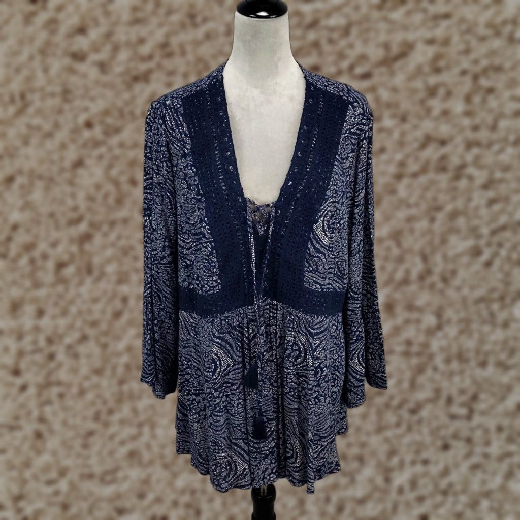 Torrid TORRID Bohemian Tunic Blouse Womens Plus Size 1X Long Sleeve V-Neck Tasseled Geometric Stripe Navy Blue Size XL / US 12-14 / IT 48-50 - 1 Thumbnail
