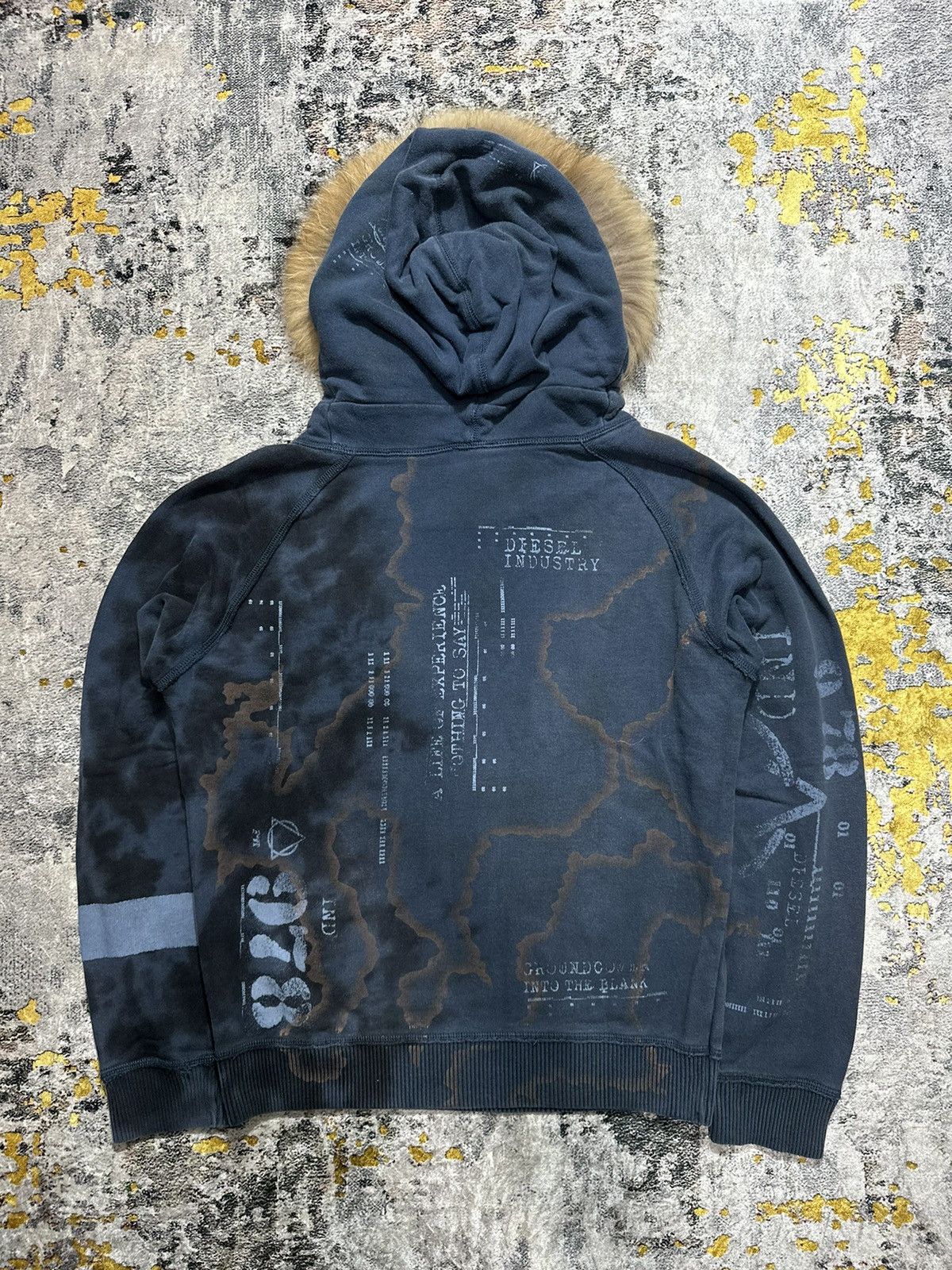20471120 SUNFADED DIESEL 978 ABSTRACT POEM FUR HOODIE Size US XL / EU 56 / 4 - 2 Thumbnail