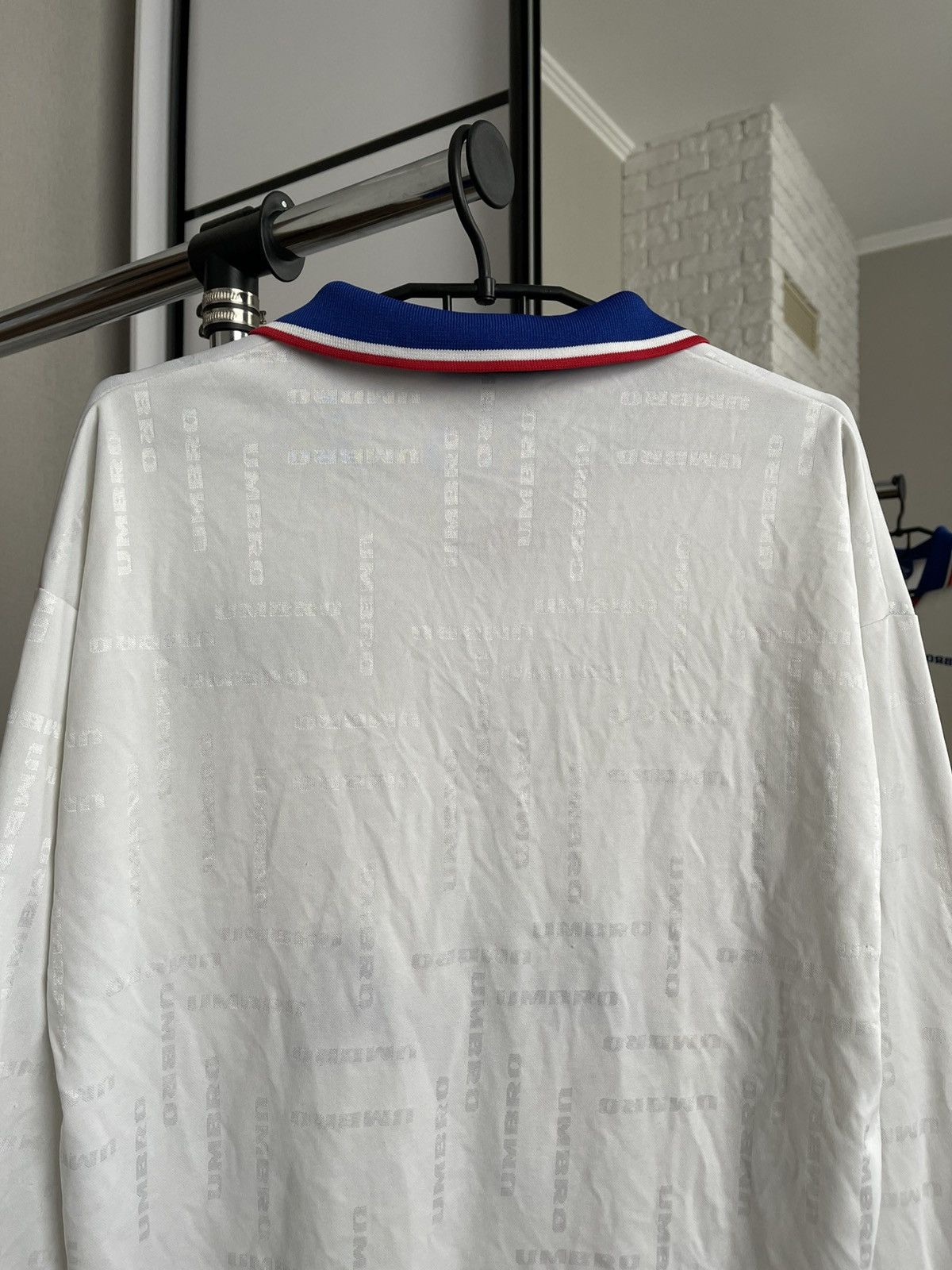 Umbro Umbro England Vintage Soccer Long Sleeve Jersey T-Shirt 90s Size US M / EU 48-50 / 2 - 16 Thumbnail