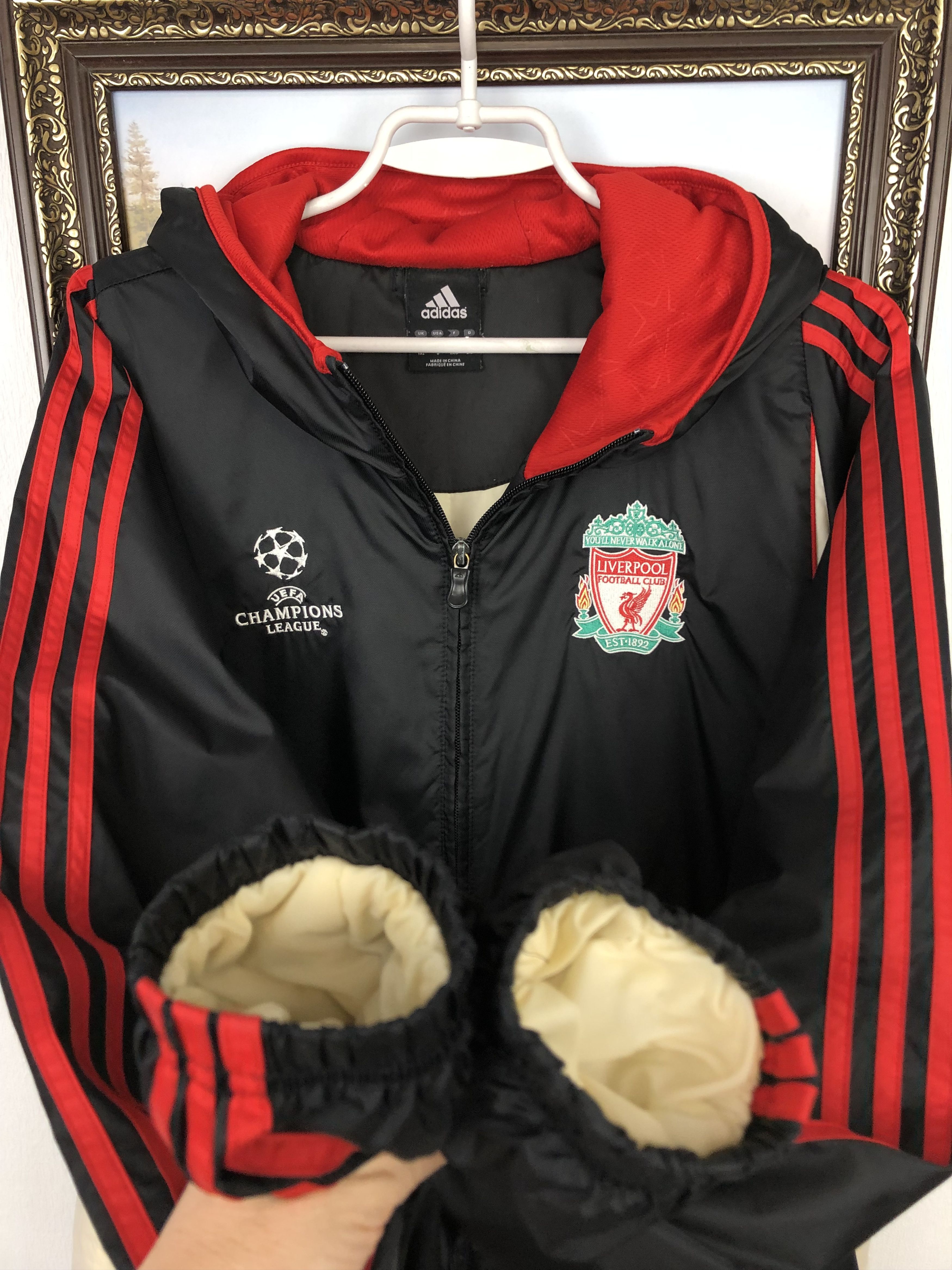 Adidas Vintage Adidas Liverpool Football Jacket Soccer Warm Bomber Size US L / EU 52-54 / 3 - 4 Thumbnail