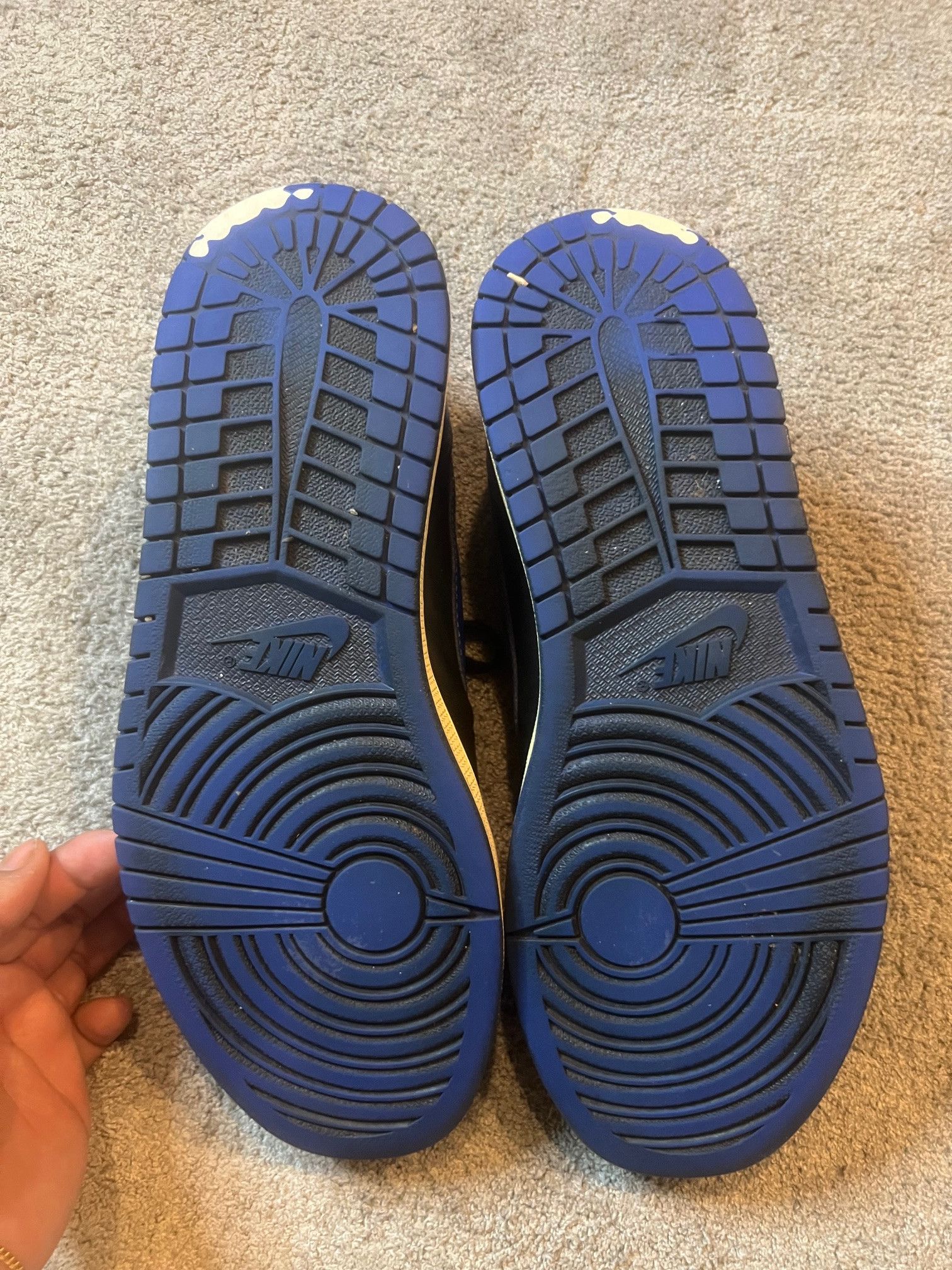 Jordan Brand Jordan 1 Retro Low Royal (2015) Size US 9.5 / EU 42-43 - 6 Thumbnail