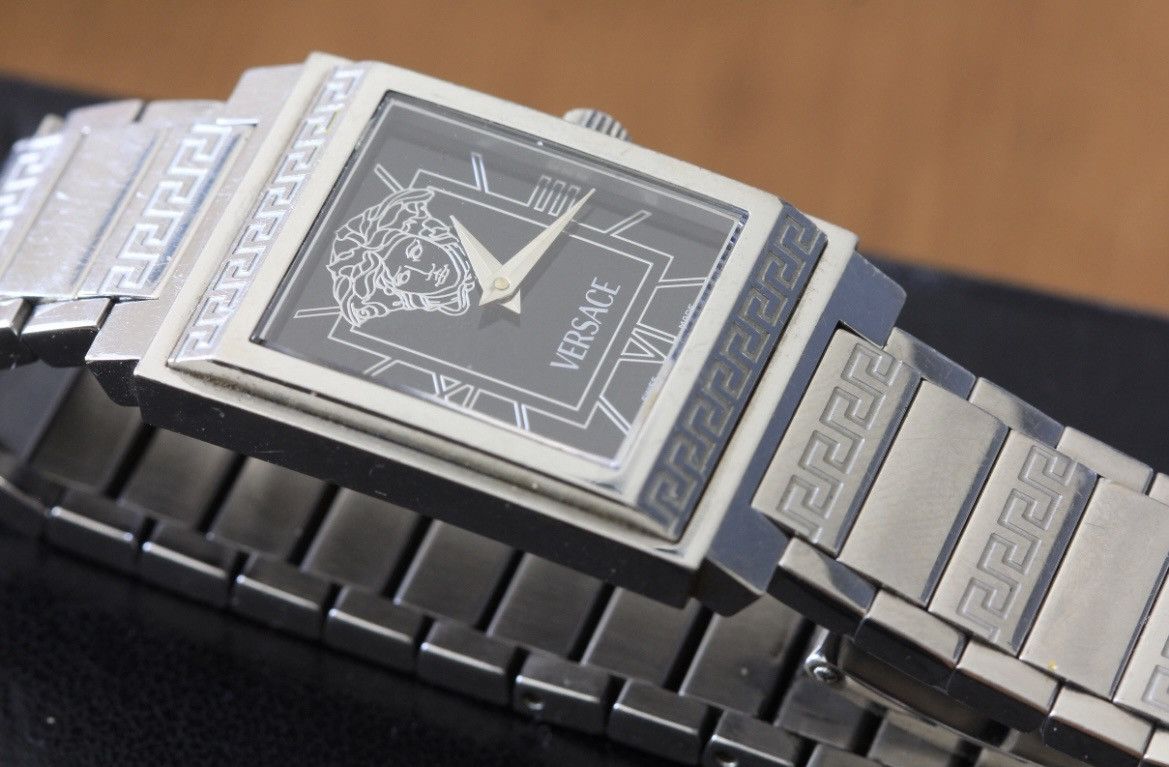 Versace × Vintage Rare Discontinued Versace Landmark Watch Size ONE SIZE - 3 Thumbnail