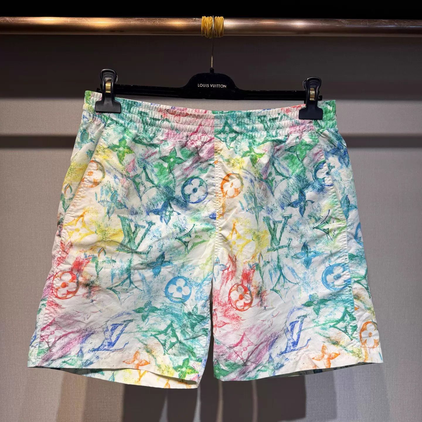 Louis Vuitton Louis Vuitton Crayon Graffiti Monogram M Short New Size US 32 / EU 48 - 1 Thumbnail