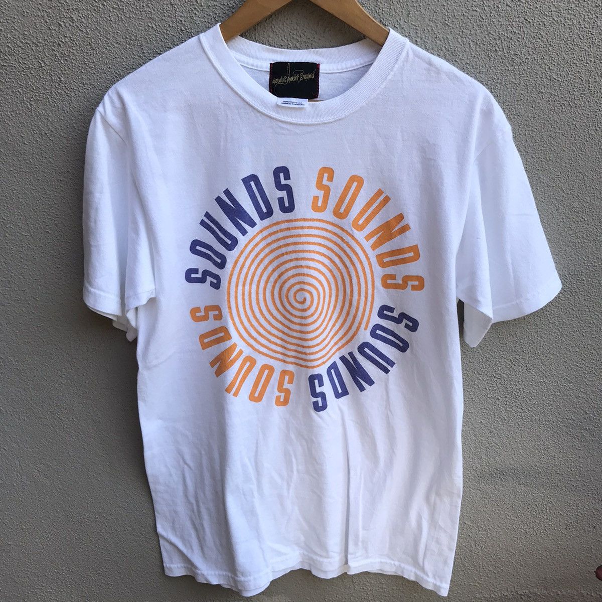 Vintage SOUNDS music Magazine tee kurt cobain grunge