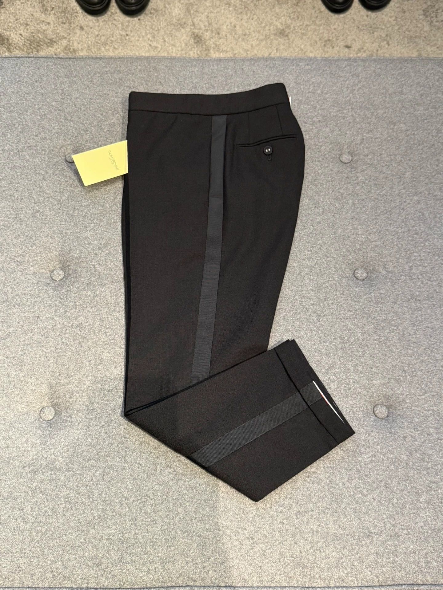 Thom Browne Thom Browne Women's Slim Fit Trousers Black Piping W40 Size 27" / US 4 / IT 40 - 3 Thumbnail