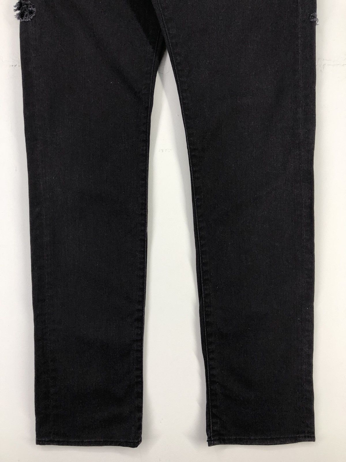 Japanese Brand Japanese Brand Root Three Distressed Black Jeans Size US 31 - 14 Thumbnail
