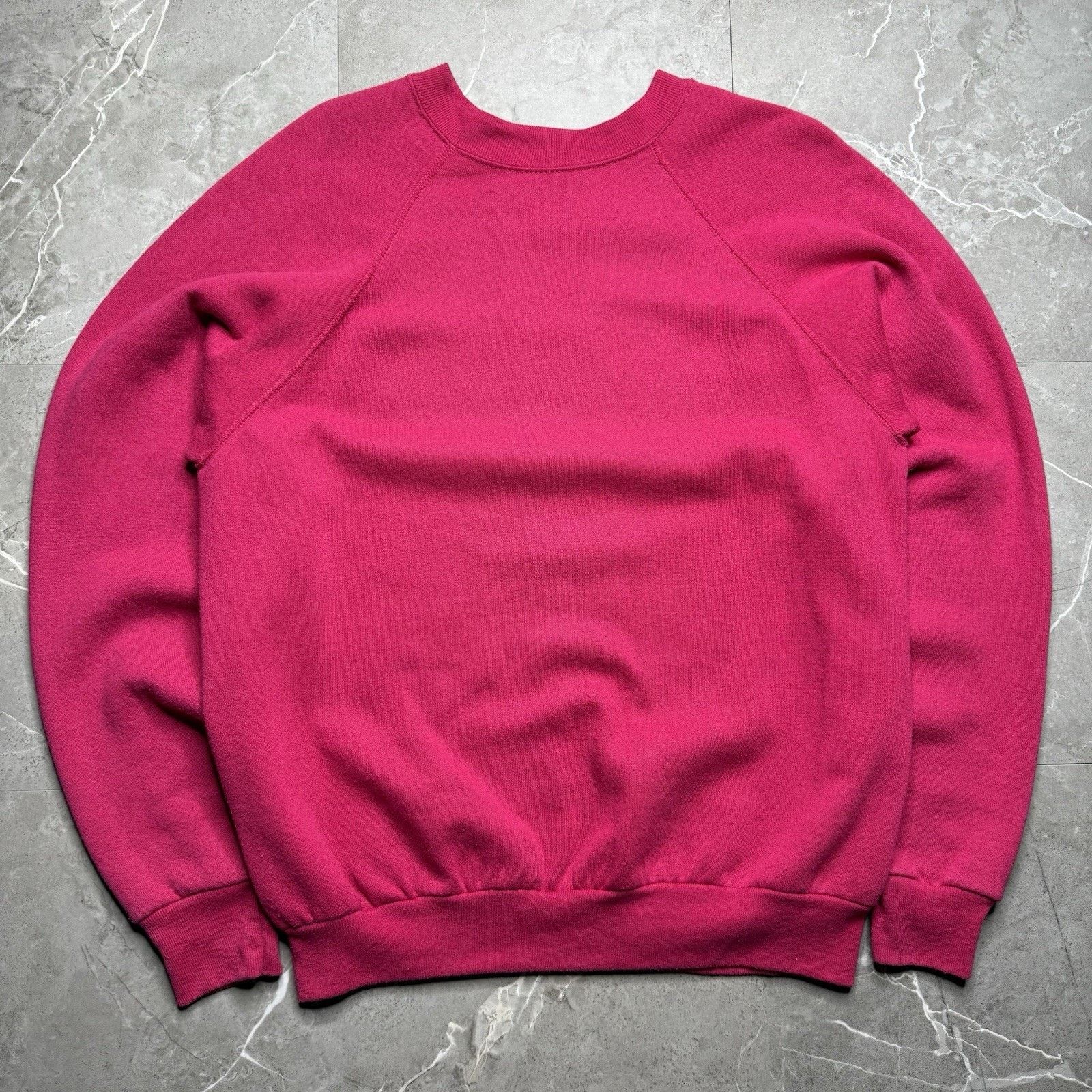 Vintage Vintage 80s Tultex Hot Pink Blank Raglan Cut Sweatshirt Size US M / EU 48-50 / 2 - 2 Thumbnail