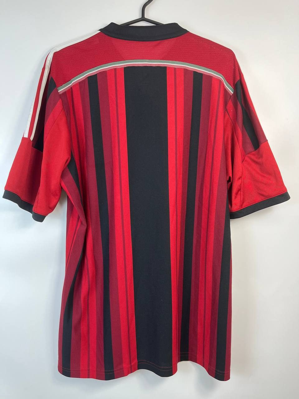 Adidas AC MILAN 2014-15 HOME SHIRT JERSEY ADIDAS D87224 SIZE L Size US L / EU 52-54 / 3 - 5 Thumbnail