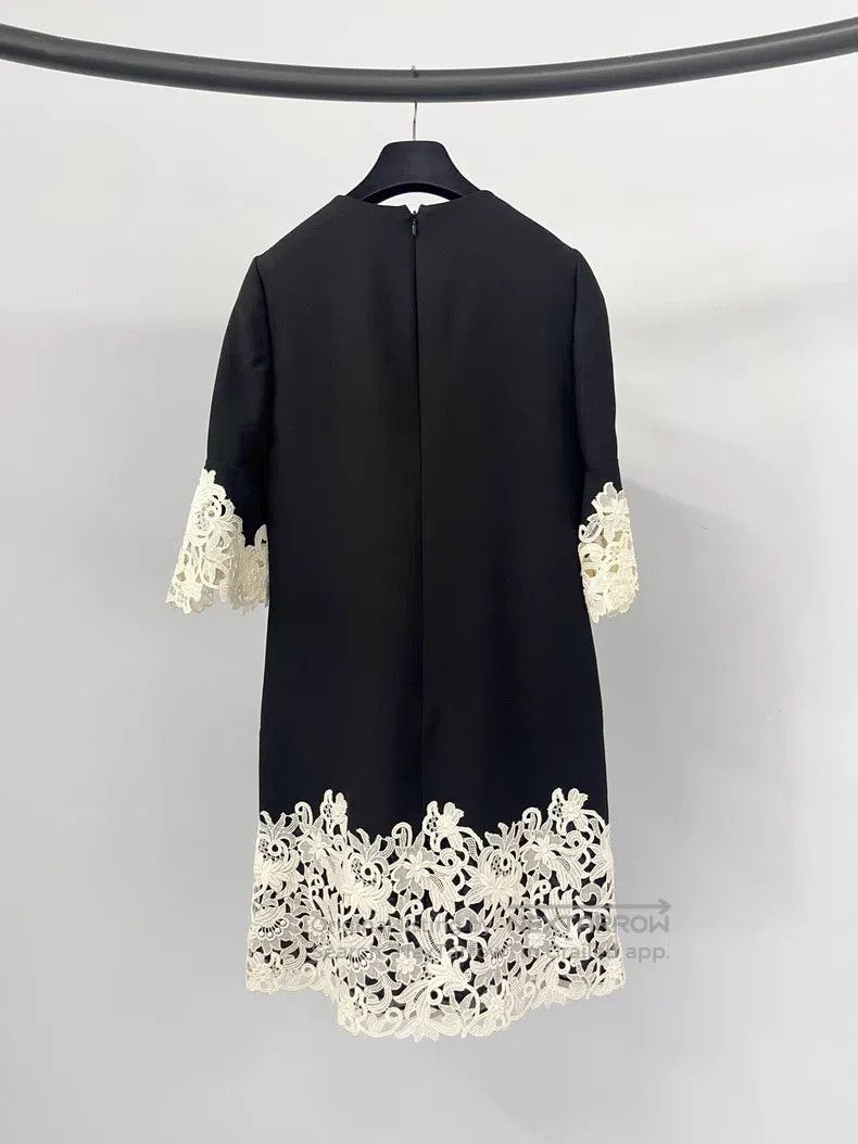 Valentino Valentino Black and white lace flower patchwork dress Size XS / US 0-2 / IT 36-38 - 2 Thumbnail