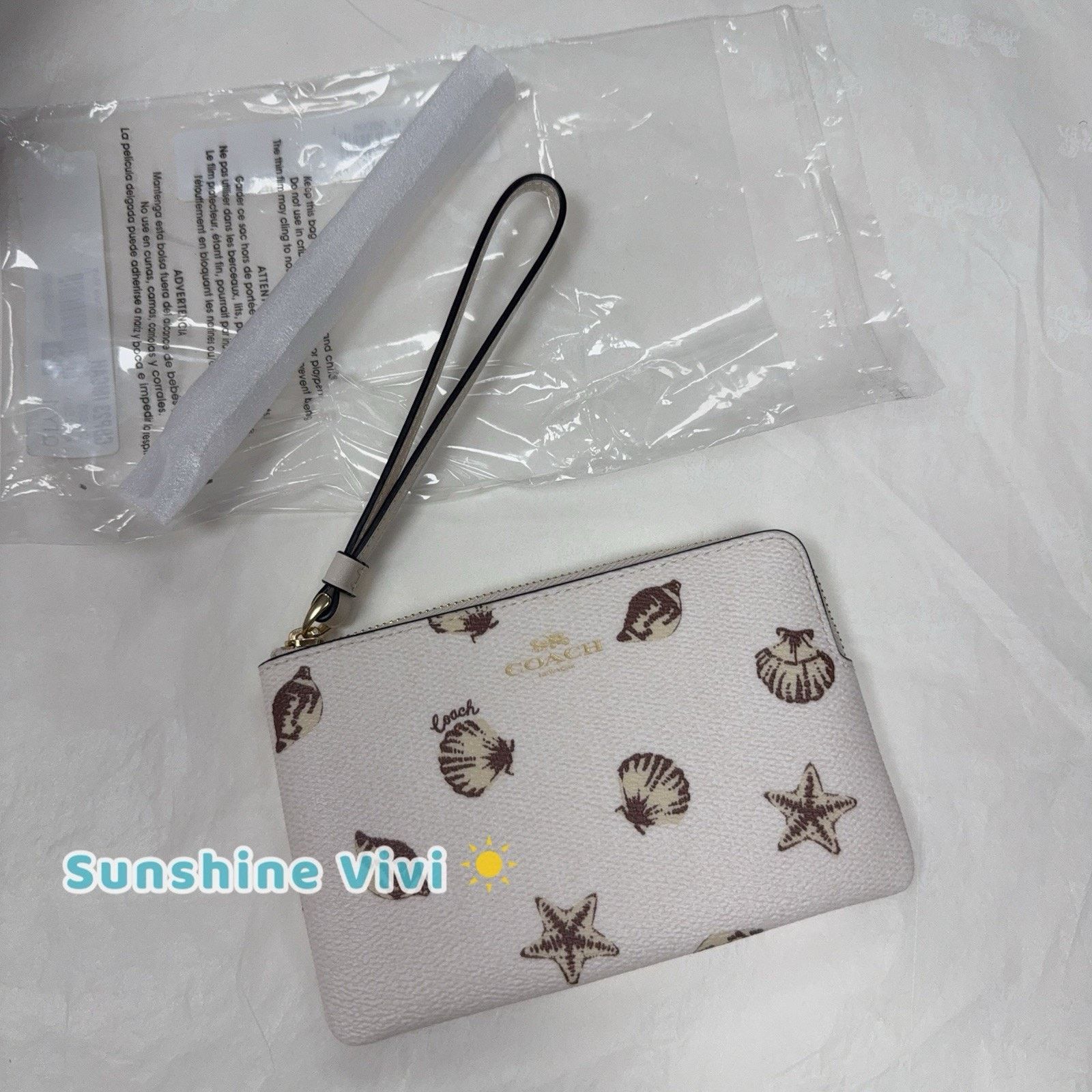 Coach NWT Coach Corner Zip Wristlet Shell CBP23 Gold/Chalk Multi Size ONE SIZE - 3 Thumbnail