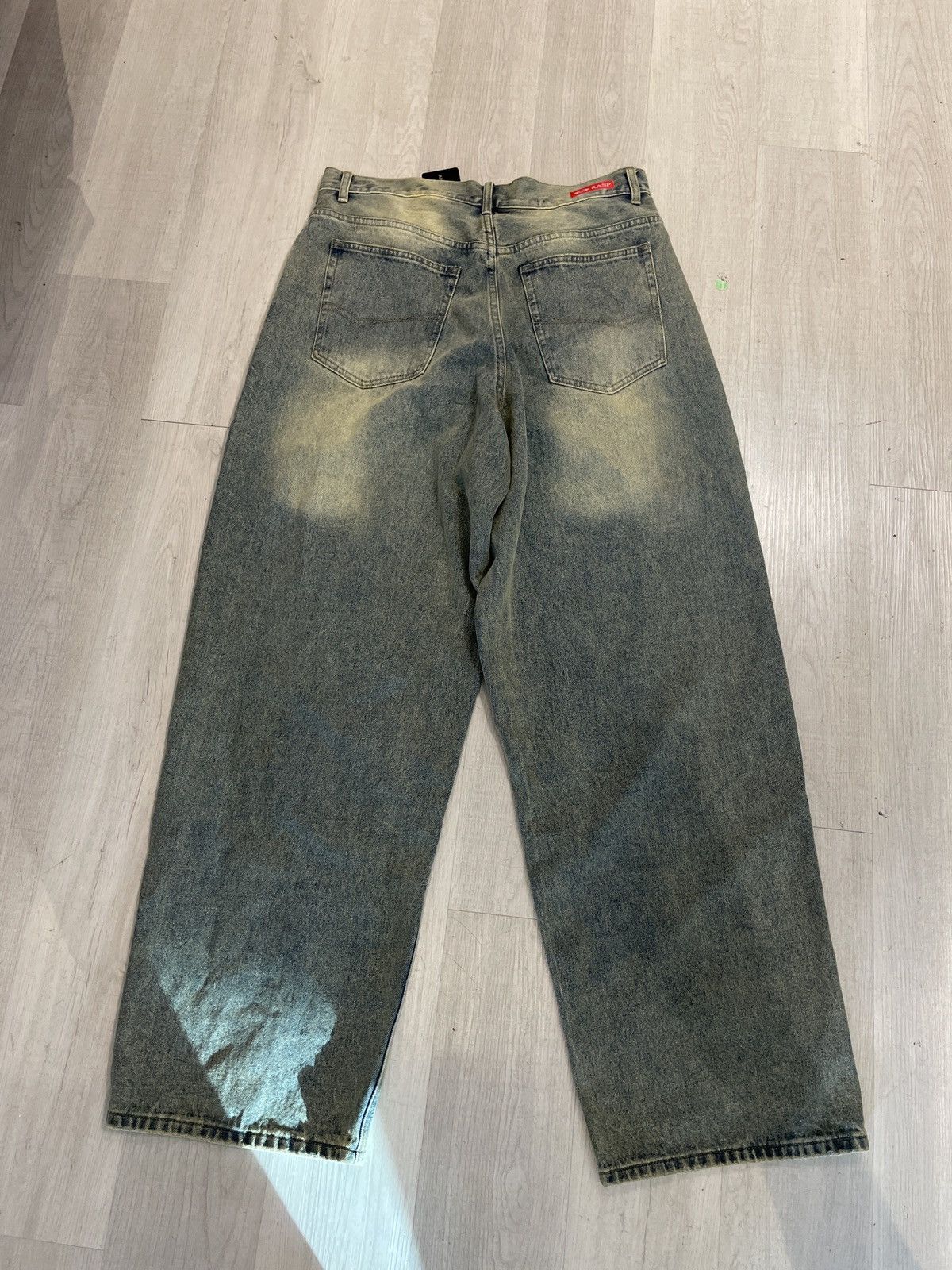 The GV Gallery The GVGallery Raspberry Hills Baggy Desert Jeans Size US 32 / EU 48 - 2 Thumbnail