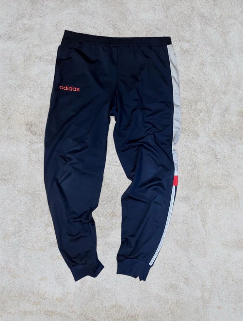 Adidas × Vintage Vintage Adidas Sweatpants Size US 38 / EU 54 - 1 Thumbnail