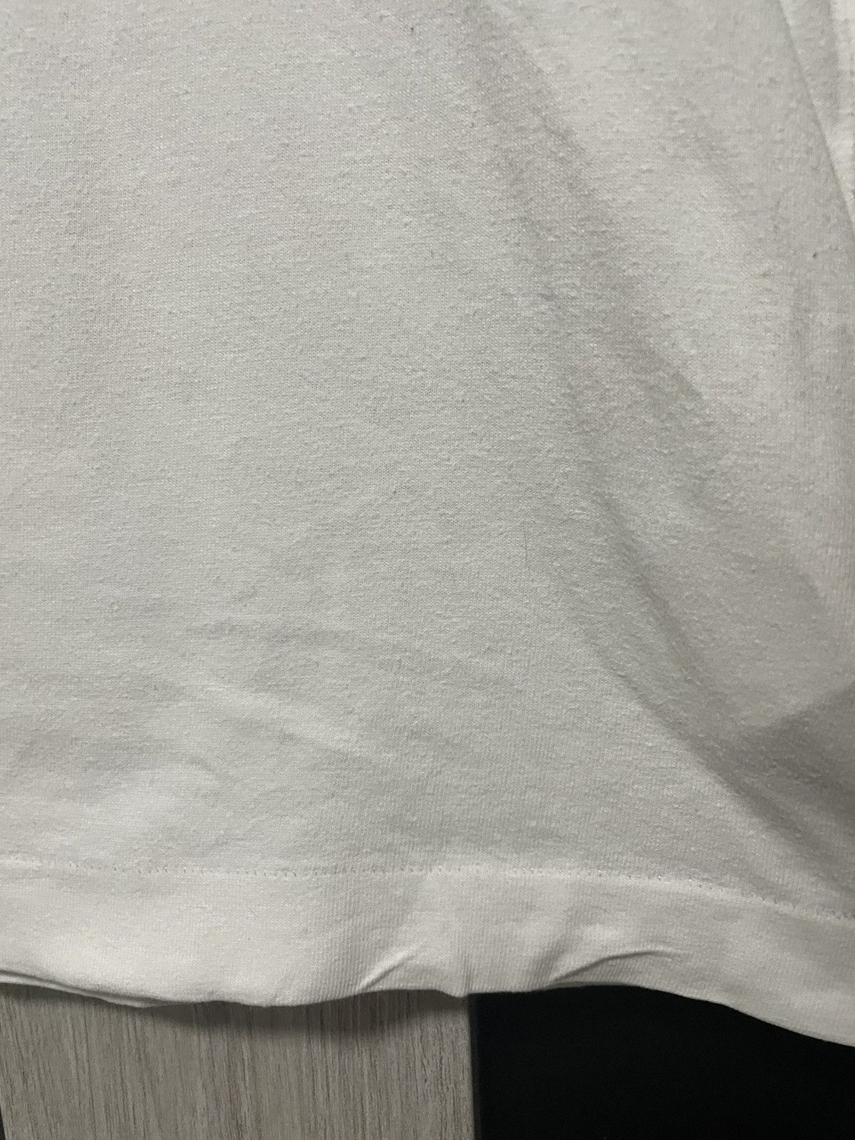 Comme des Garcons × Comme des Garcons PLAY PLAY Comme des Garçons Tee Big Logo Heart T-Shirt Size US XL / EU 56 / 4 - 4 Thumbnail