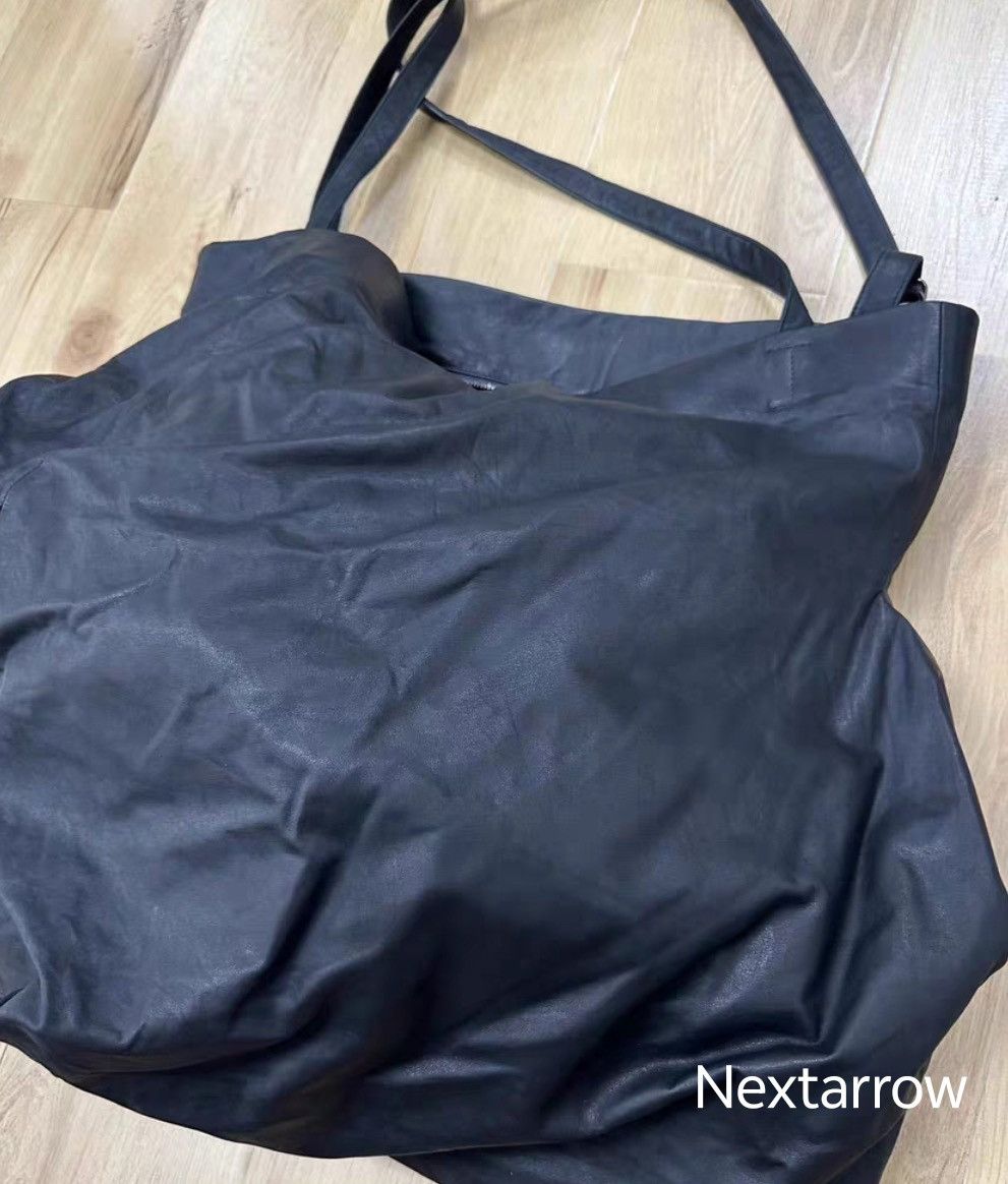Yohji Yamamoto yohji yamamoto UNEVENNESS LEATHER TOTE BAG 2412-Nextarrow Size ONE SIZE - 2 Thumbnail