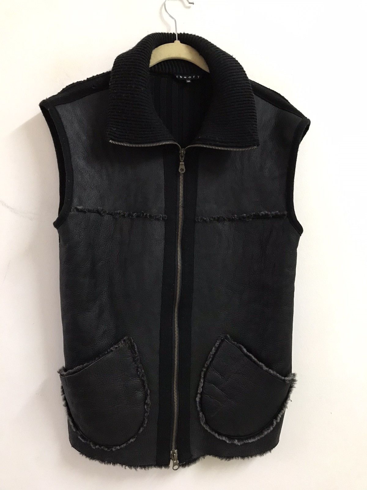 Theory Theory Black Shearling Vest Jacket Size US M / EU 48-50 / 2 - 10 Thumbnail