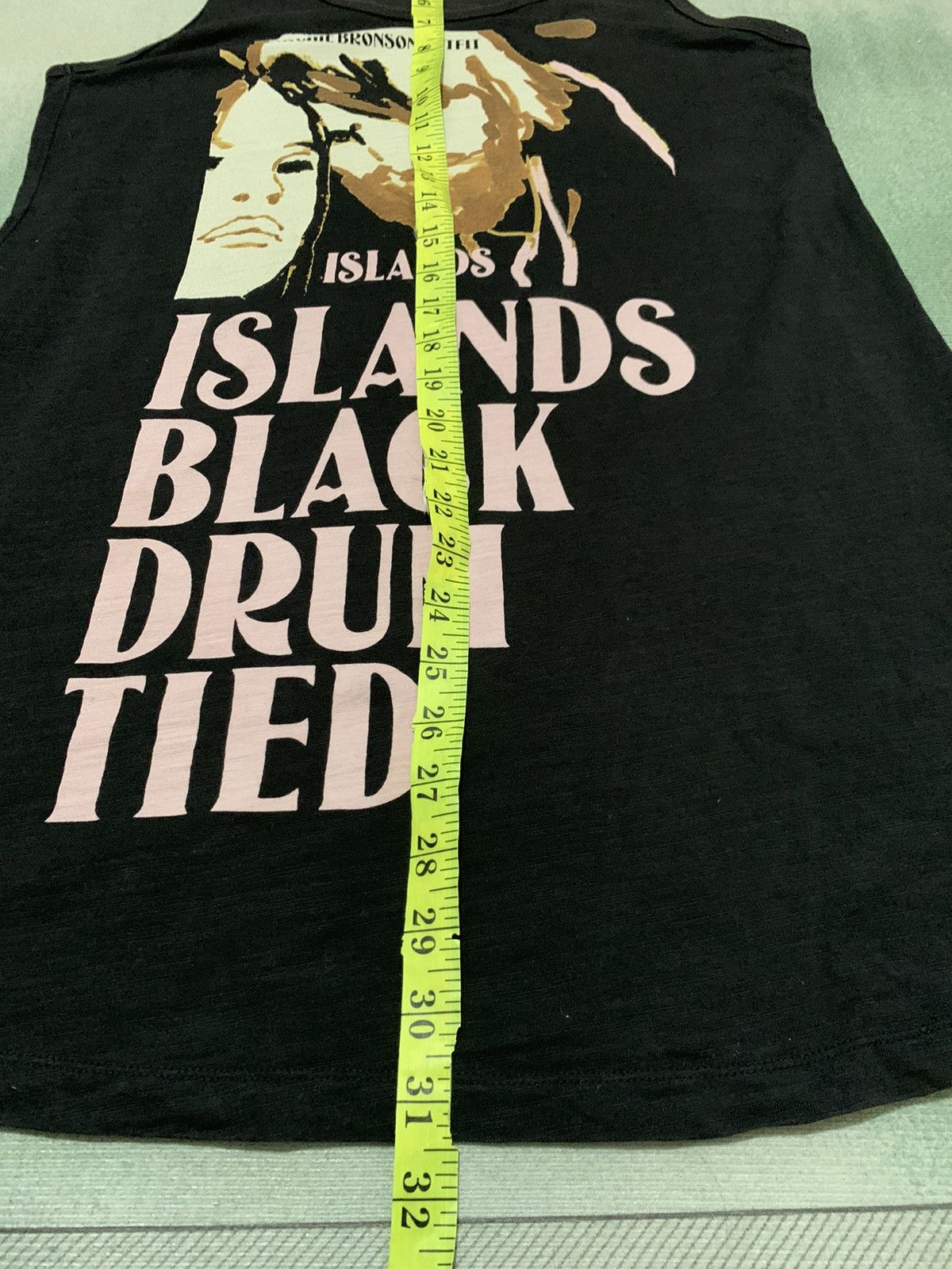 Uniqlo 🔥VINTAGE ARCHIE BRONSON BAND TANK TOP UNIQLO JAPAN Size US L / EU 52-54 / 3 - 11 Thumbnail