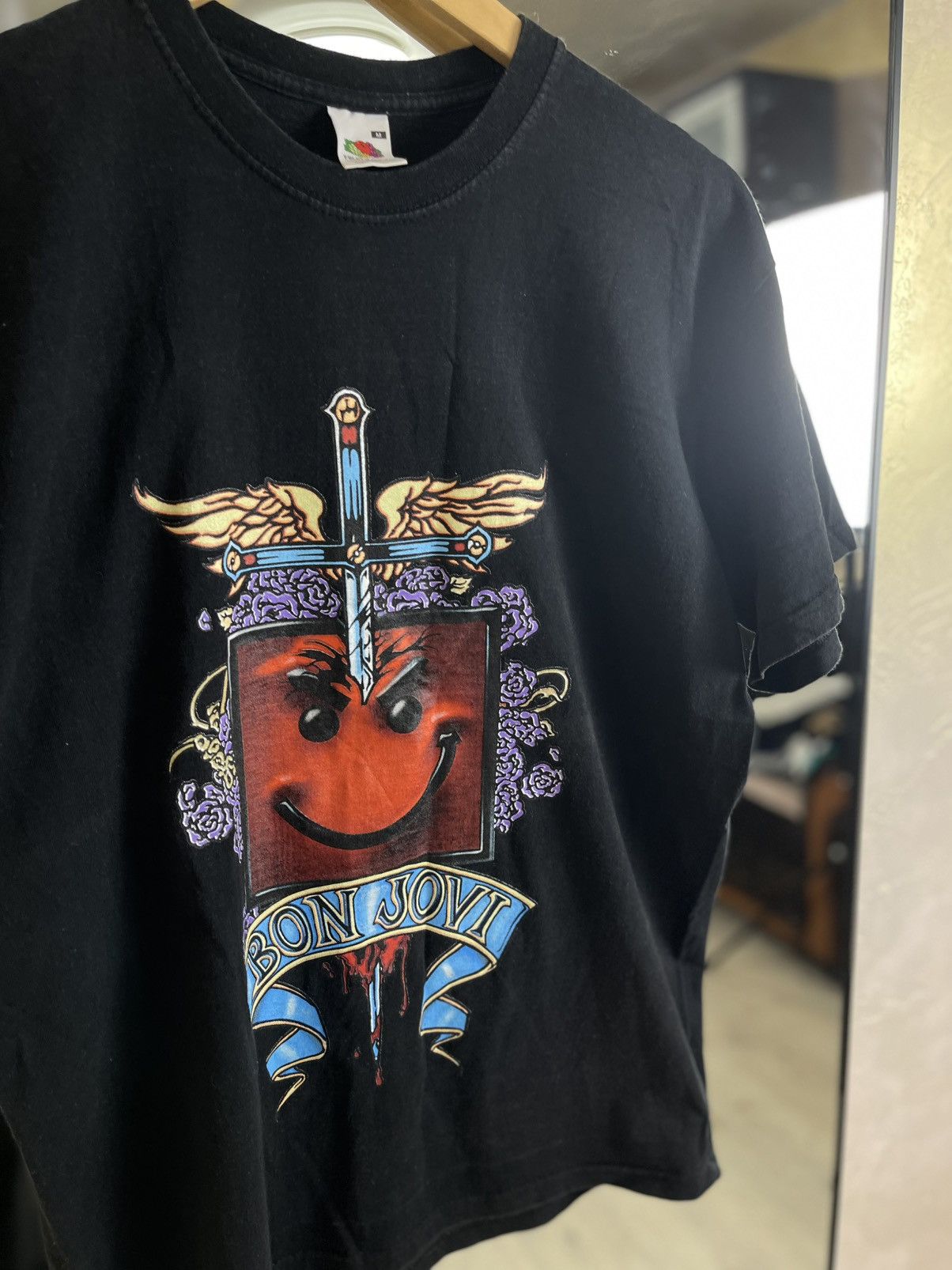 Fruit Of The Loom Vintage Bon Jovi 2005 Tour Tee • Iconic Smiler Graphic Size US M / EU 48-50 / 2 - 3 Thumbnail