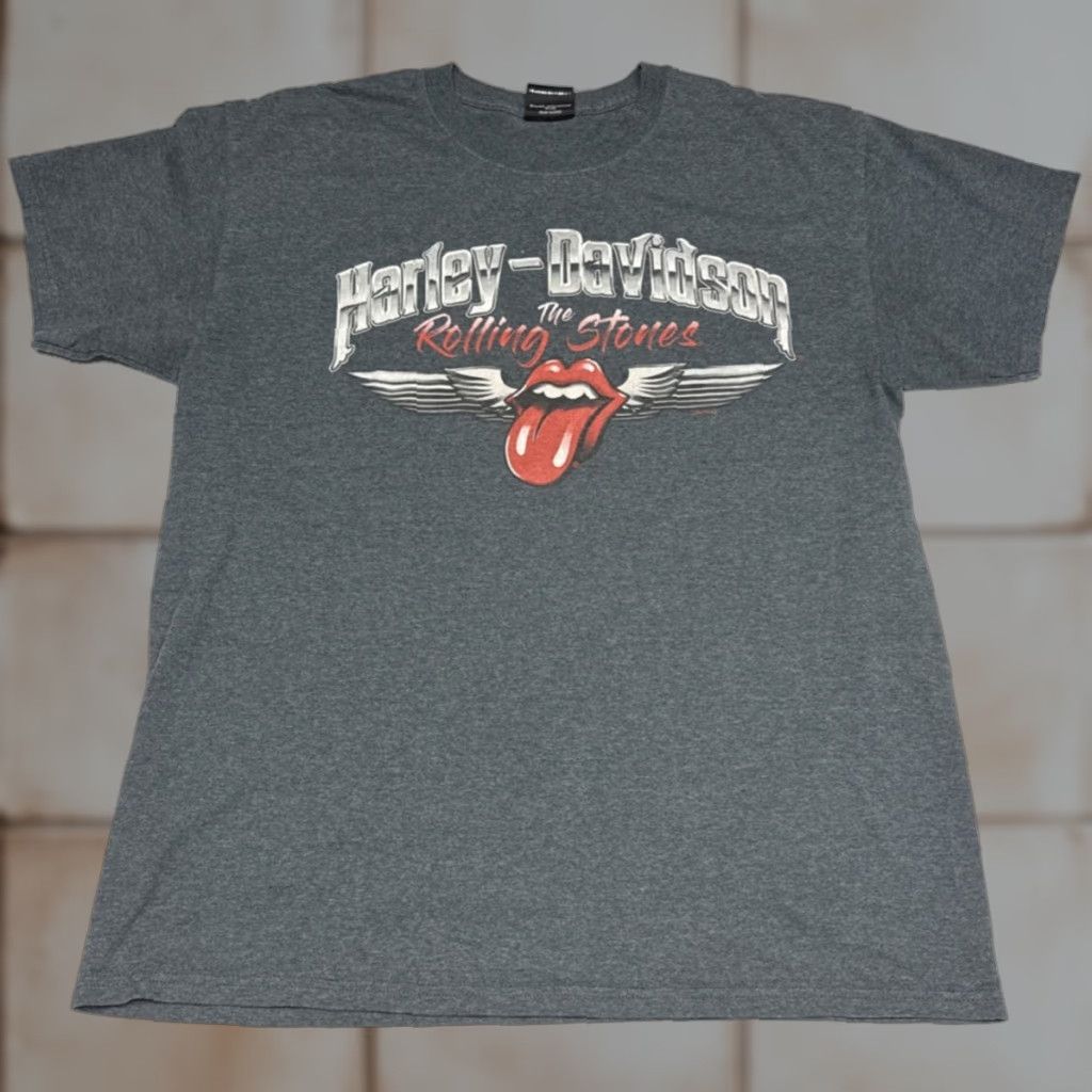 Harley Davidson Harley-Davidson Men’s Tee Gray Short Sleeve Crew Neck M Rolling Stones Chrome Wings Nashville TN Size US M / EU 48-50 / 2 - 1 Thumbnail