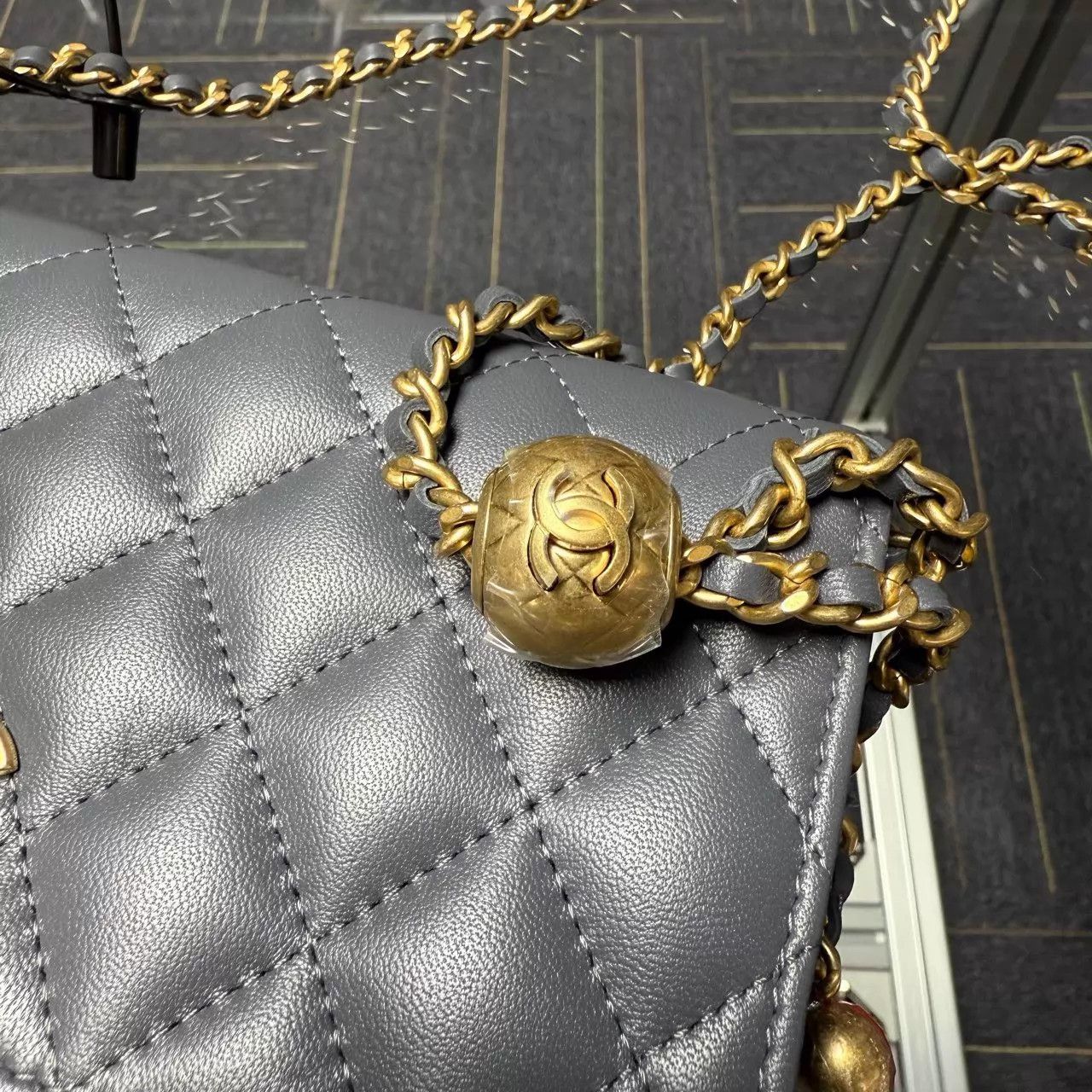 Chanel Chanel 23k Gold Ball WOC Gray Lamb 99 New DY9707 Size ONE SIZE - 9 Thumbnail