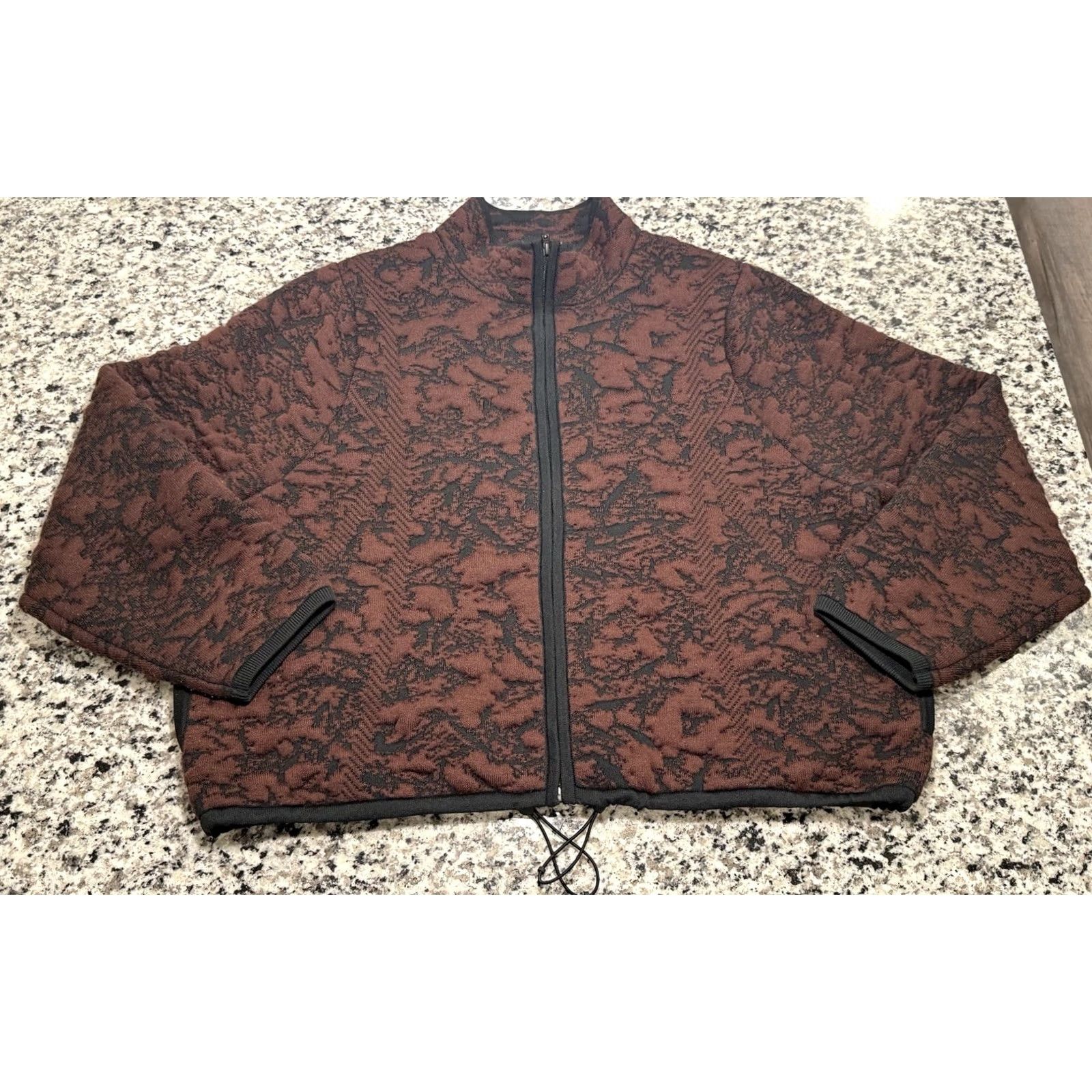 Lululemon VINTAGE Lululemon Women’s Jacquard Multi Texture Sweater Jacket Black Red Boxy Sz 12 Size XL / US 12-14 / IT 48-50 - 3 Thumbnail