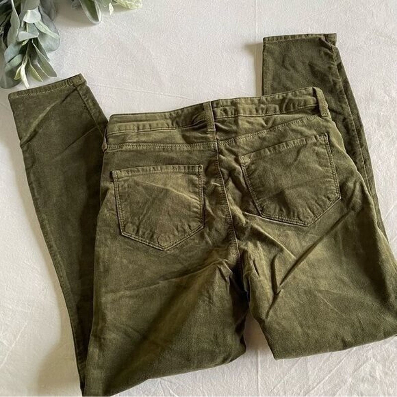 L'AGENCE L’Agence Jeans Women's Size 27 Margot Velvet Jeans Ivy Green Size 27" / US 4 / IT 40 - 8 Thumbnail