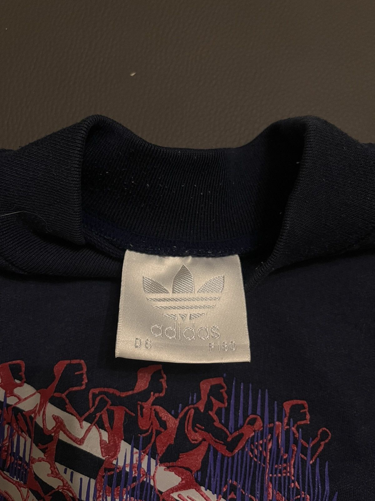 Adidas × Vintage Vintage Adidas Olympics Run Sweatshirt Rare Crewneck Rare Size US M / EU 48-50 / 2 - 2 Thumbnail