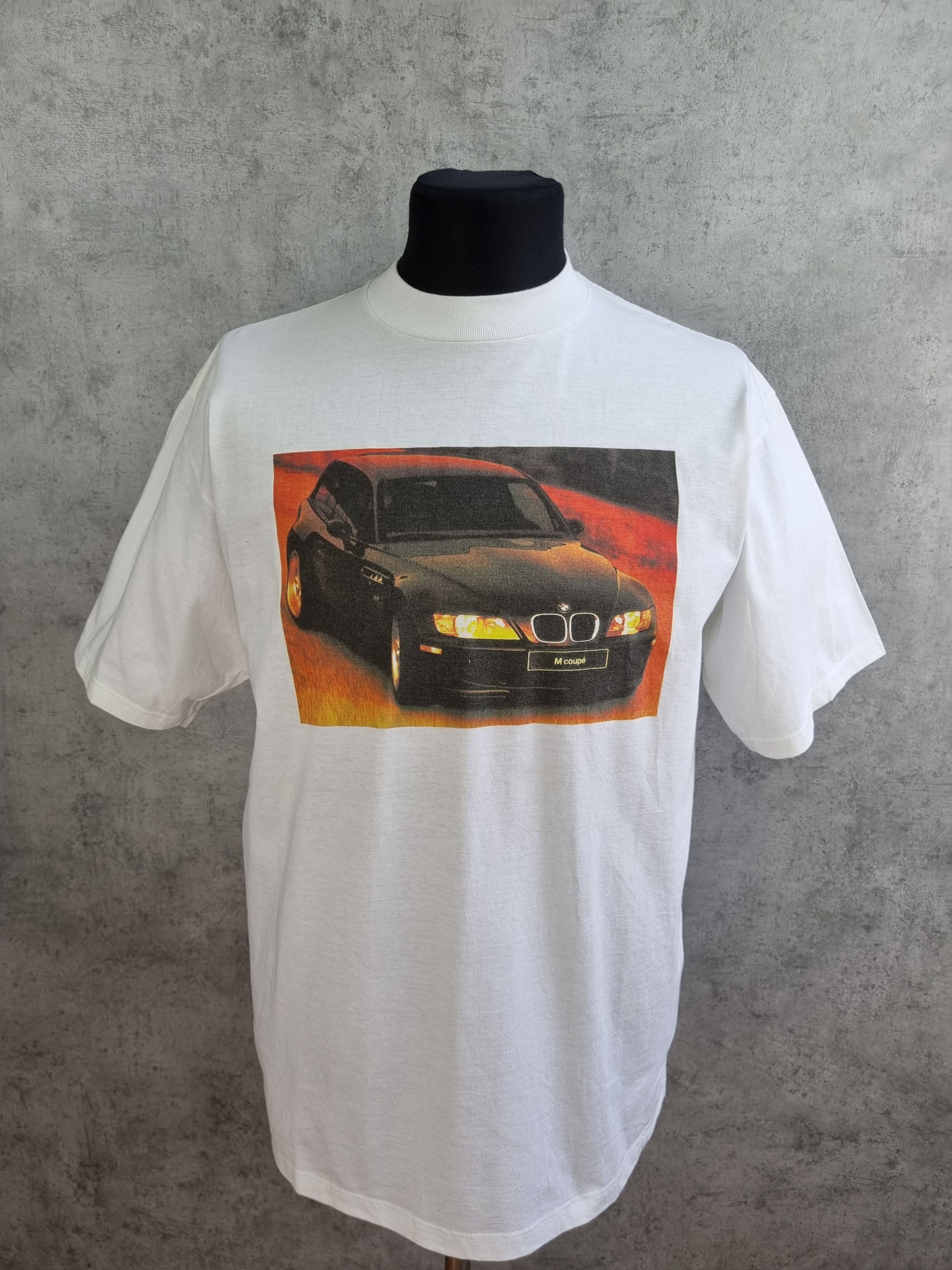 Vintage Vintage BMW Made in Scotland Tee Shirt Size US L / EU 52-54 / 3 - 3 Thumbnail