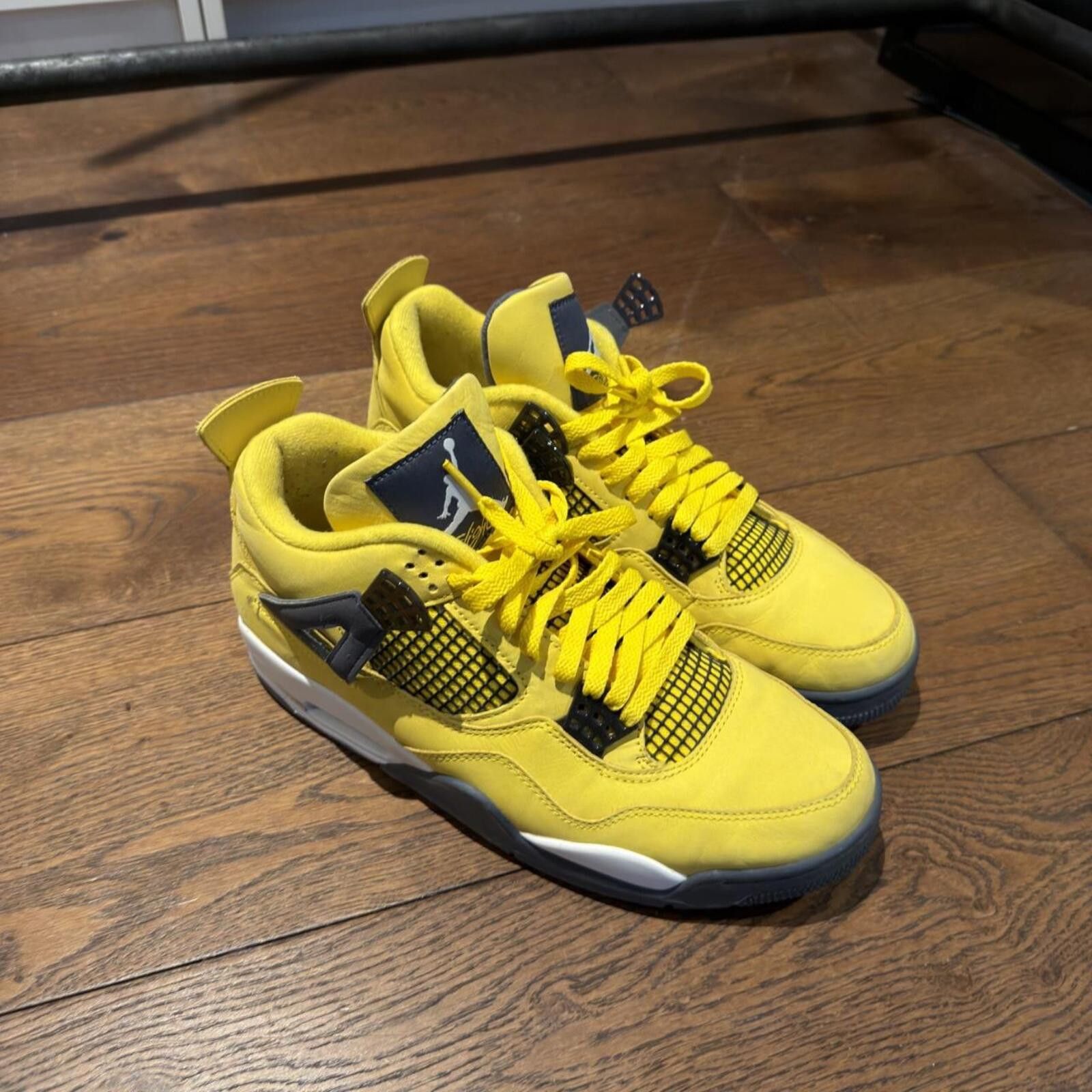 Nike Nike Air Jordan Retro IV Lightning Size US 11 / EU 44 - 1 Thumbnail