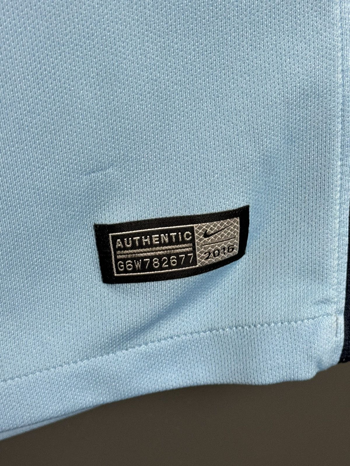 Nike Manchester City 16/17 Home Kun Aguero Football Jersey Size US S / EU 44-46 / 1 - 5 Thumbnail