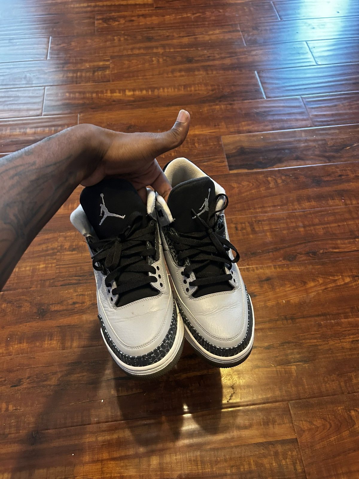 Jordan Brand Jordan 3 “Wolf Grey” Size US 11 / EU 44 - 3 Thumbnail