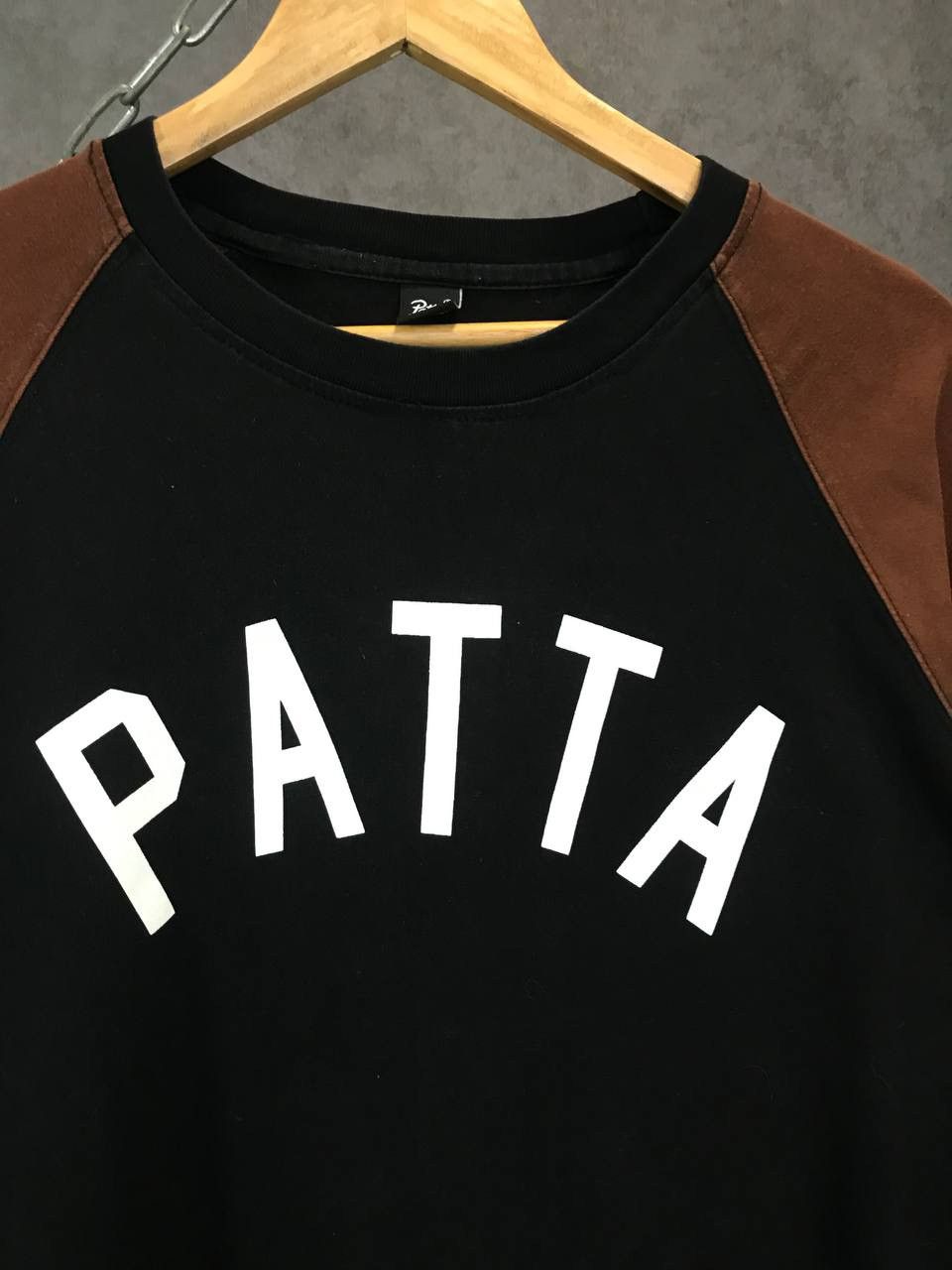 Patta Patta big center logo designer longsleeve Size US XL / EU 56 / 4 - 3 Thumbnail