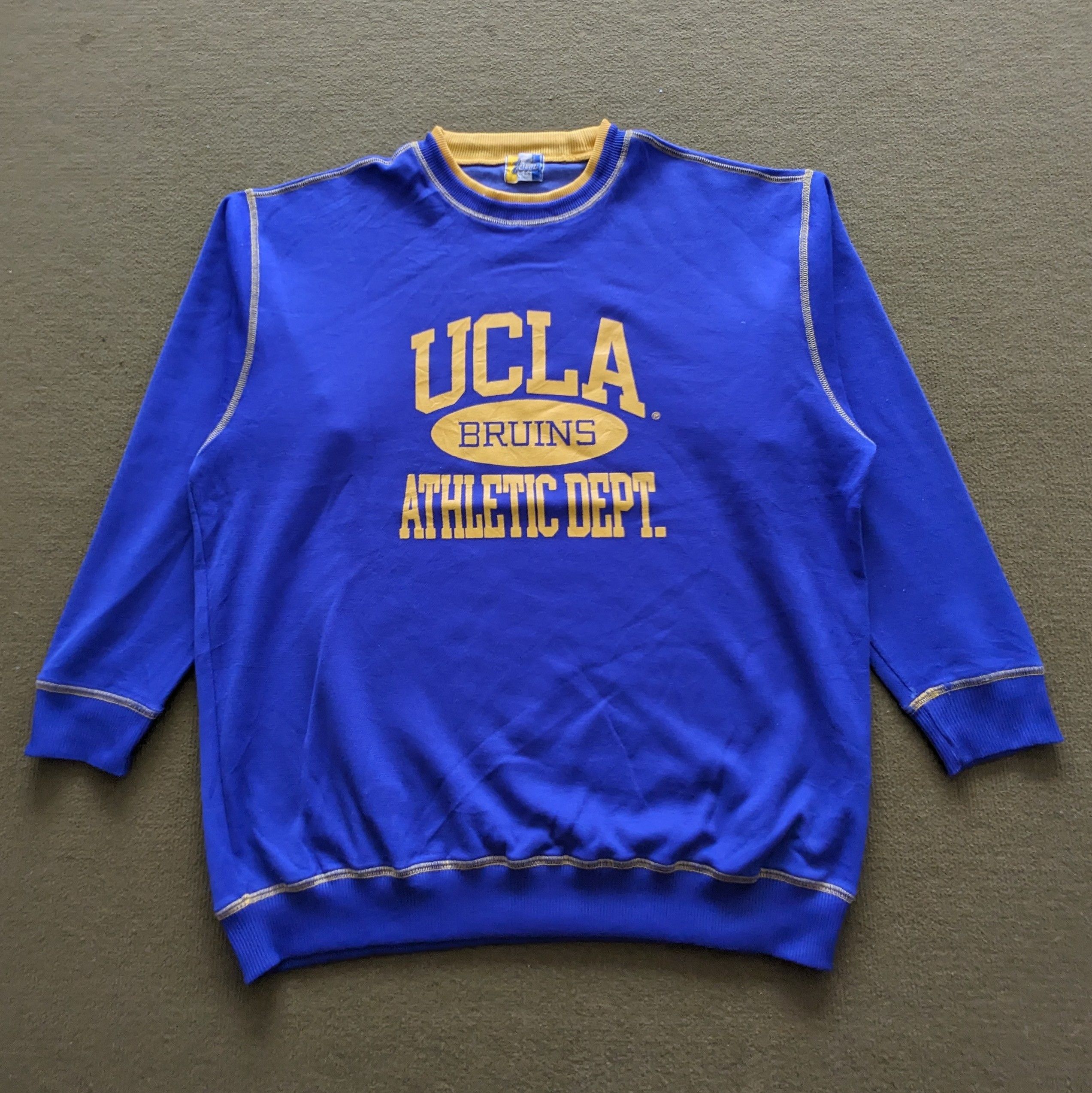Other Vintage UCLA BRUINS American University Sweatshirt Size US XL / EU 56 / 4 - 1 Thumbnail