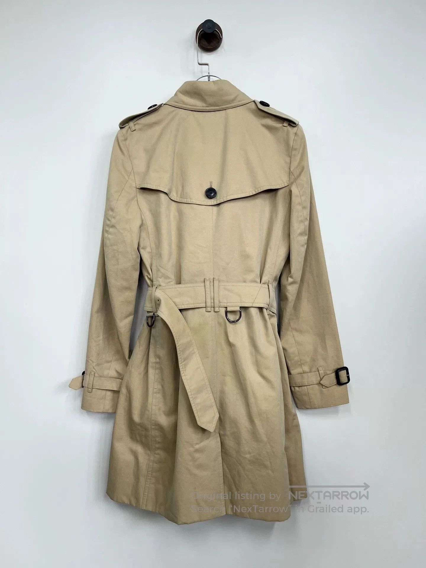 Burberry Burberry Classic Beige Trench Coat. Size US M / EU 48-50 / 2 - 2 Thumbnail
