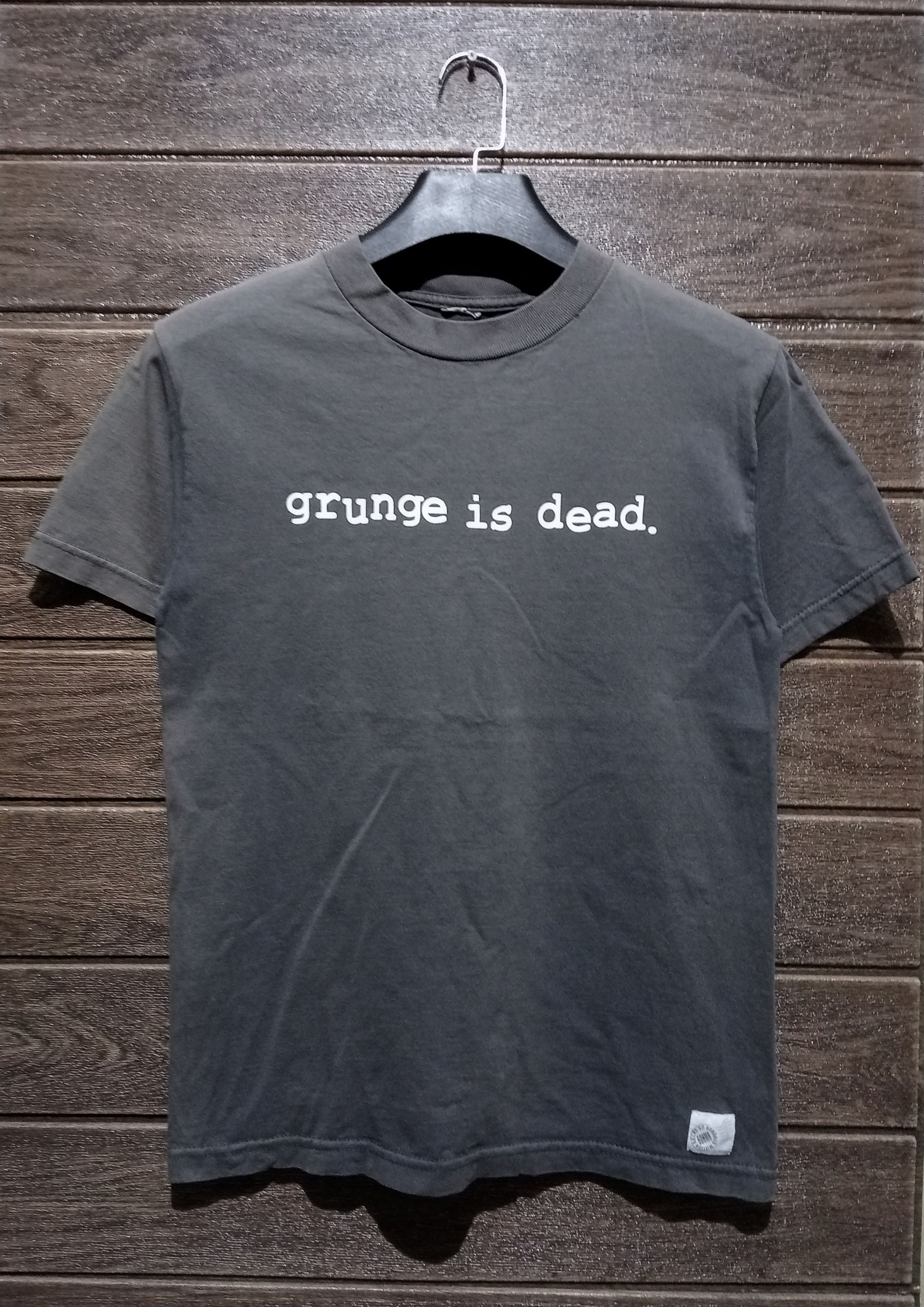 VTG Kurt Cobain Grunge Is Dead 60 Hundred Millon Rocks Tee
