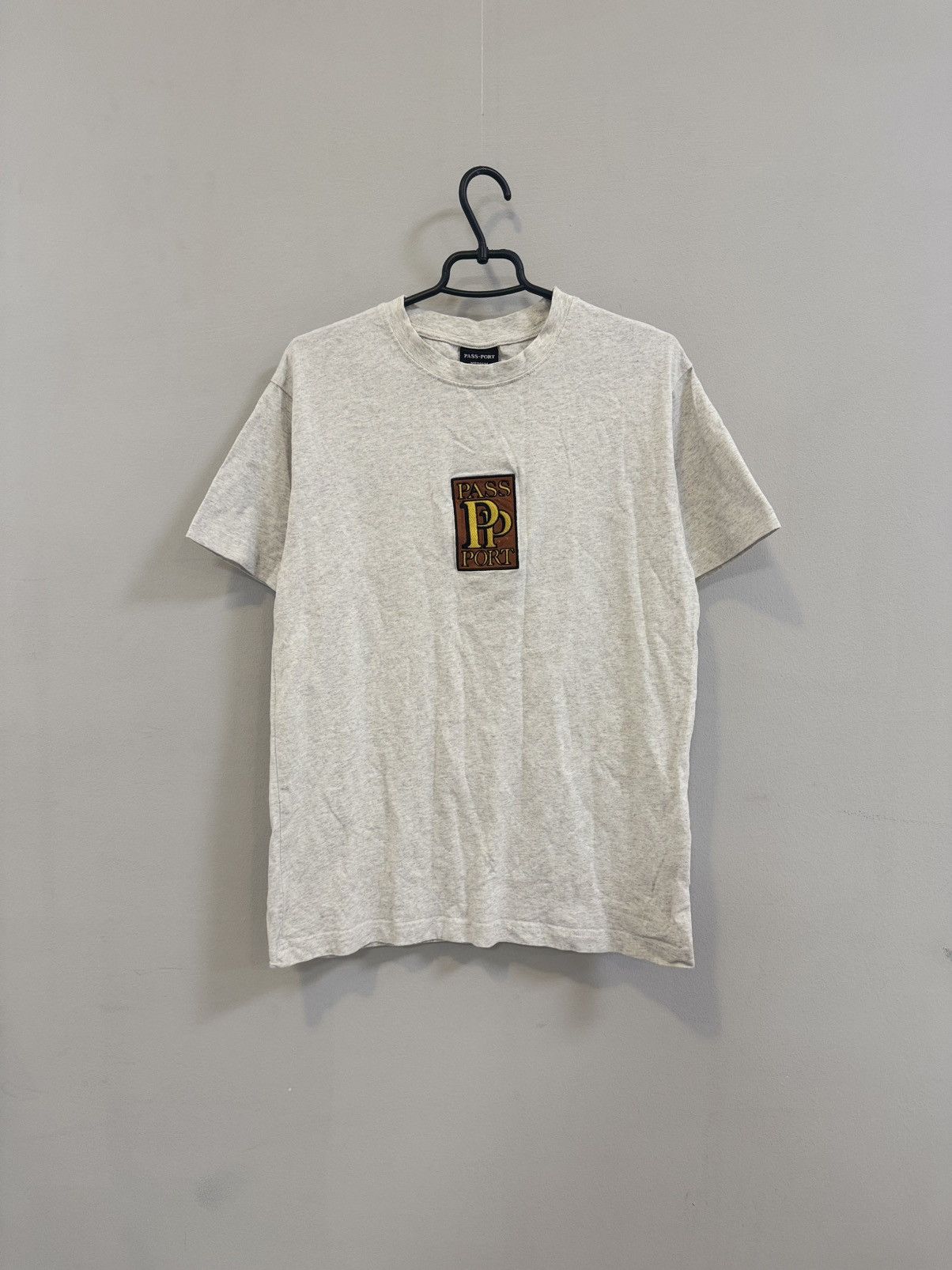 Hypebeast × Passport Pass~Port Center Logo Skater Tee Size US M / EU 48-50 / 2 - 1 Thumbnail