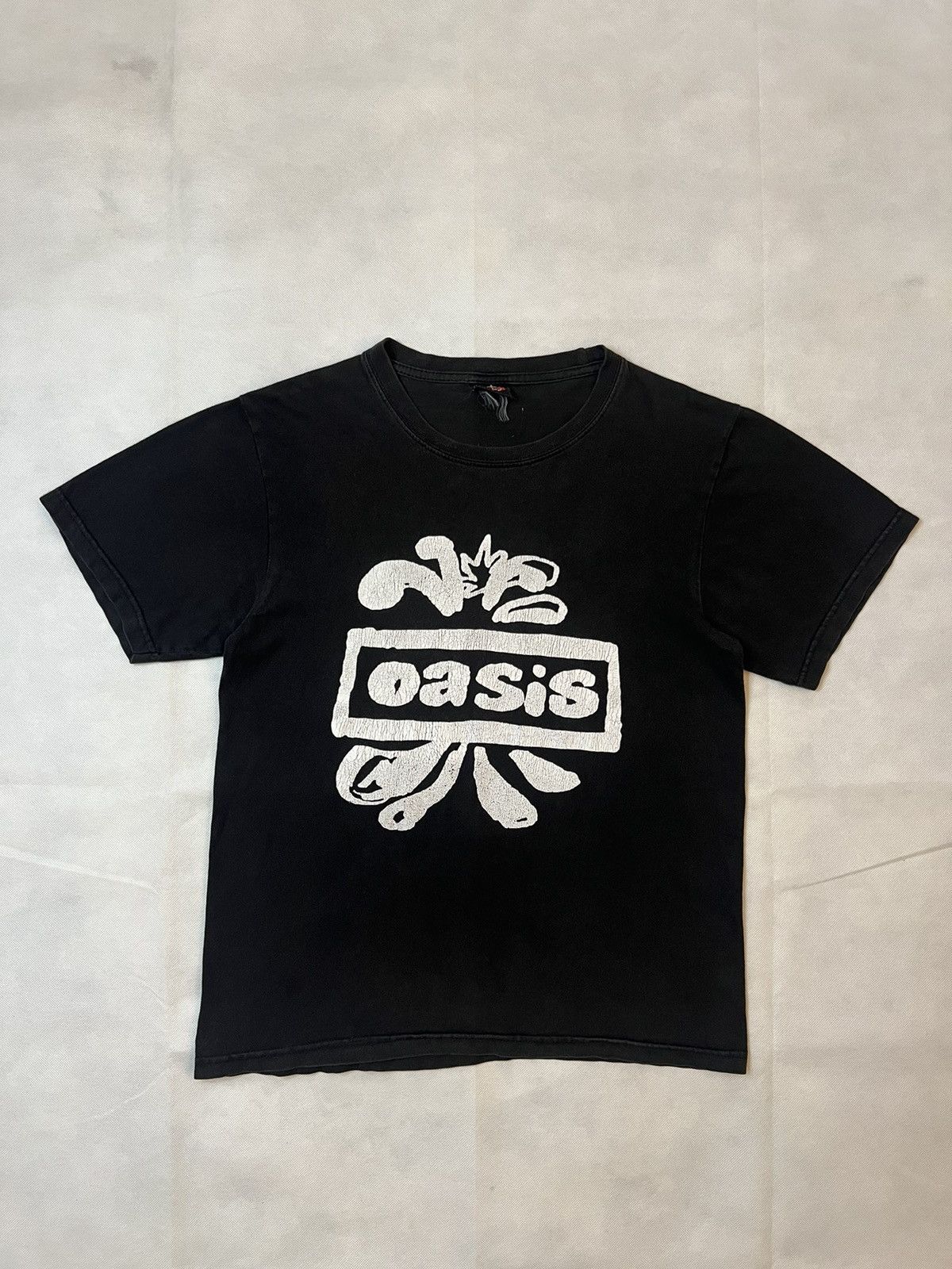 Band Tees Vintage 90's Oasis Dig Out Your Soul Band Tees Size US S / EU 44-46 / 1 - 1 Thumbnail