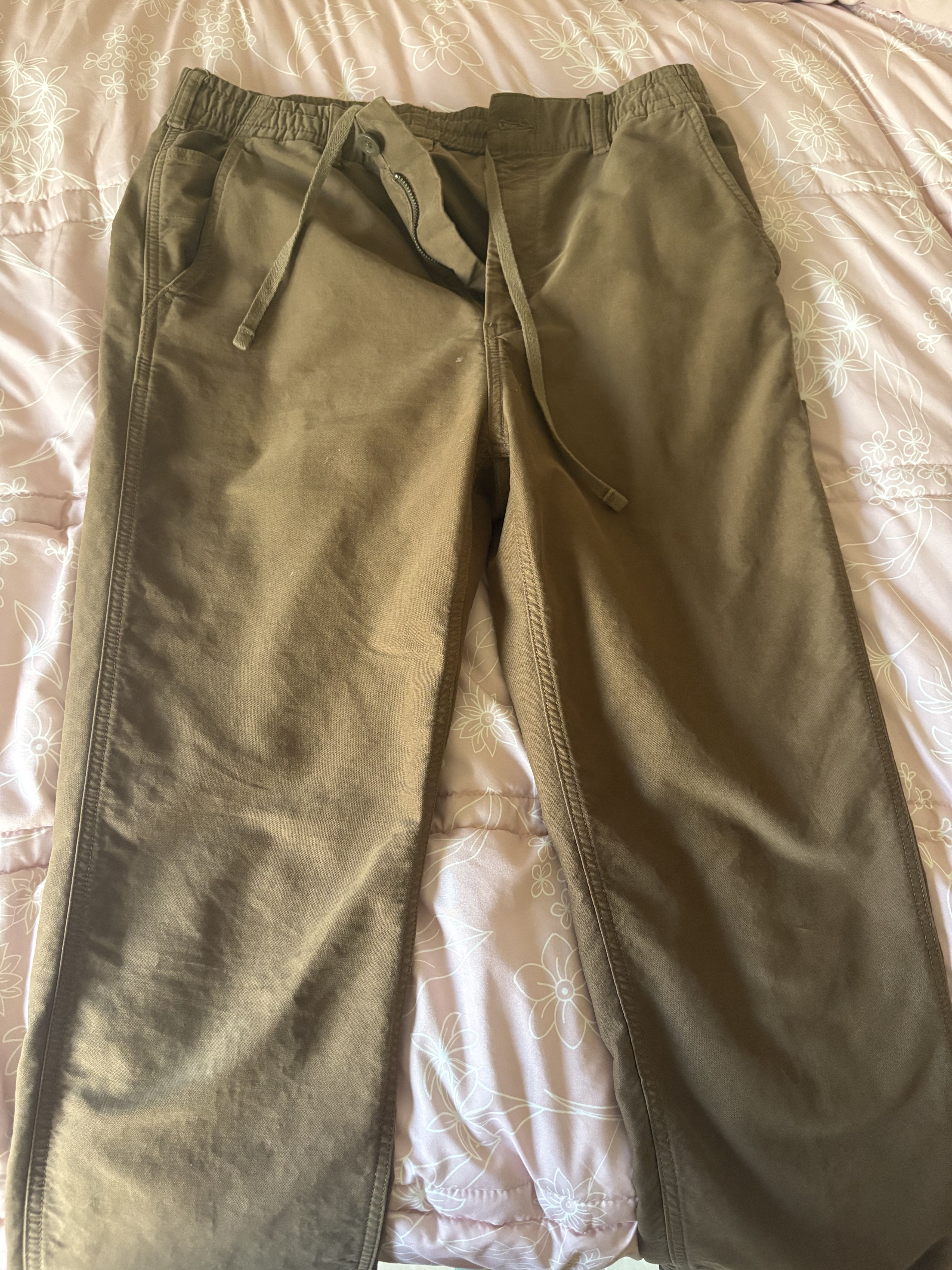 Uniqlo Uniqlo Men’s Khaki Cargo Pants Brown Casual Slacks Size US 32 / EU 48 - 1 Thumbnail