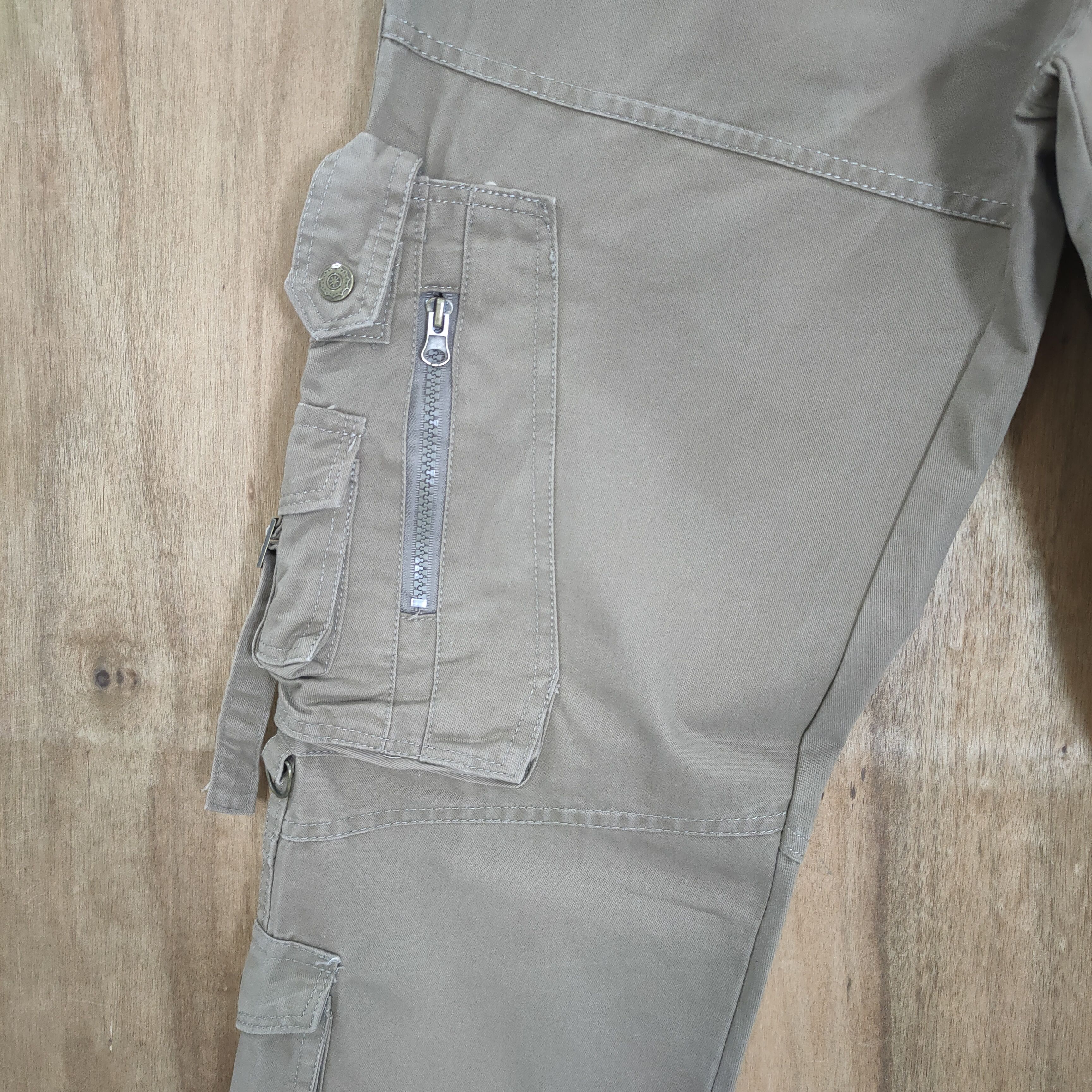 Japanese Brand 10 POCKET MULTIPOCKET BROWN CARGO PANTS Size US 32 / EU 48 - 6 Thumbnail
