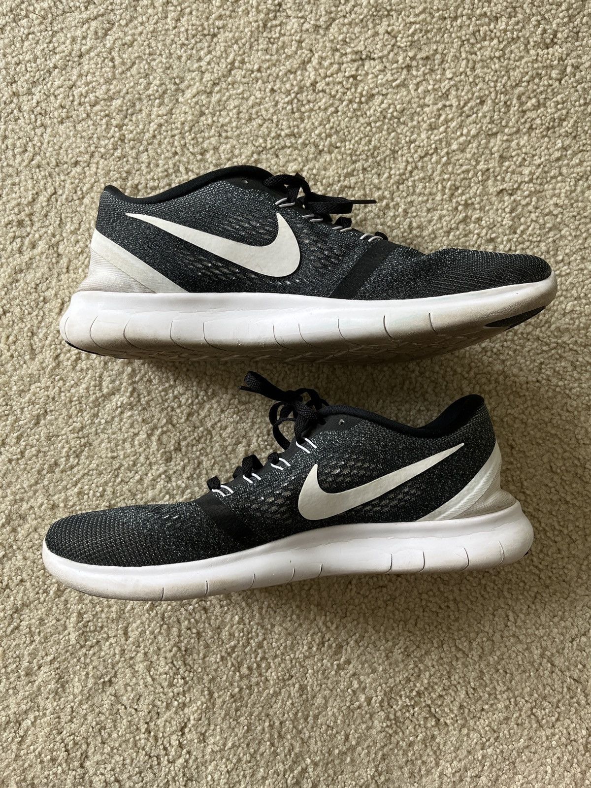 Nike 2016 Dark Grey Nike Free Runs Running Shoe Size 10.5 Size US 10.5 / EU 43-44 - 2 Thumbnail